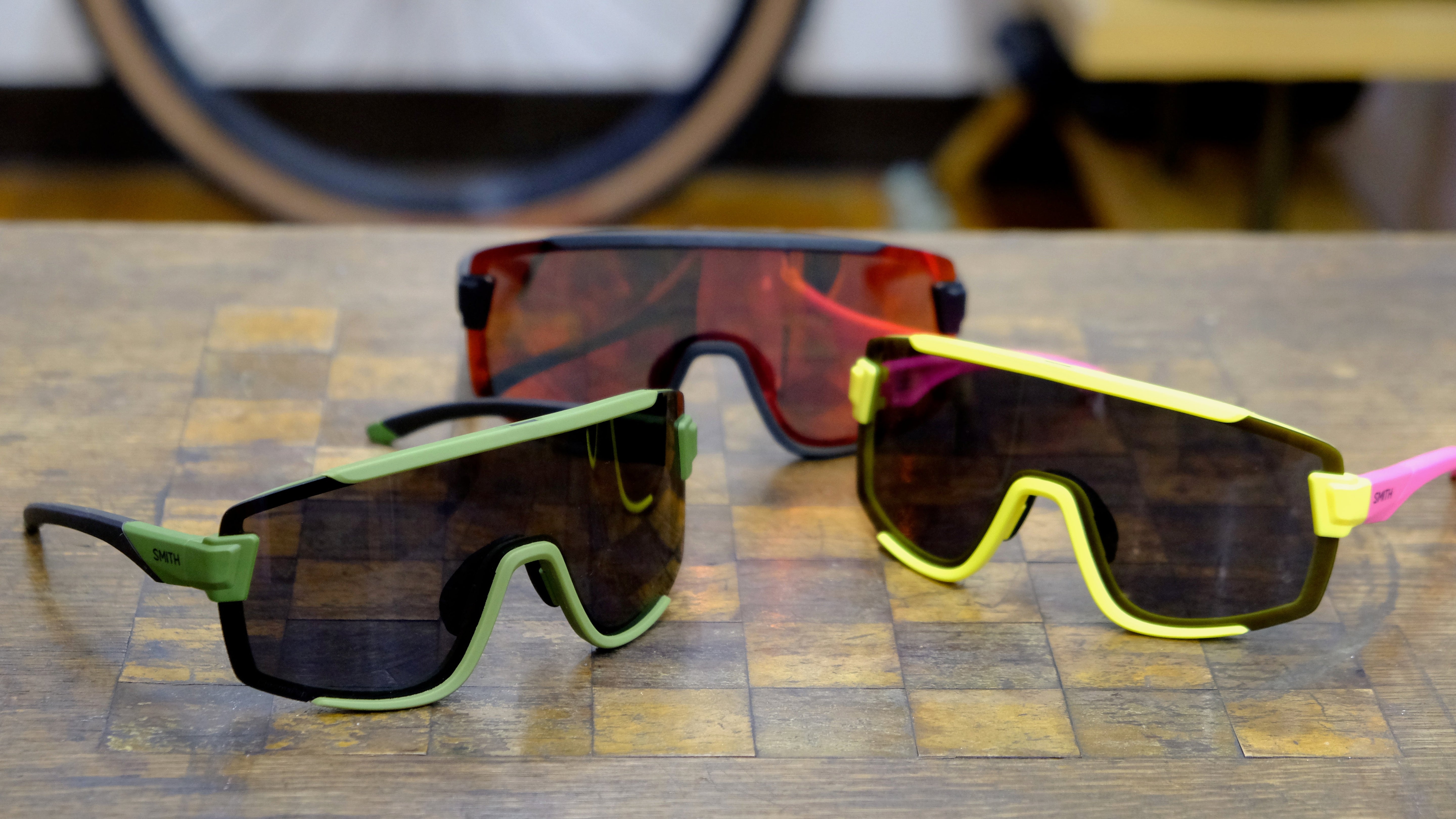 ライドでもゲレンデでも視界良好なサングラス – SMITH OPTICS Wildcat