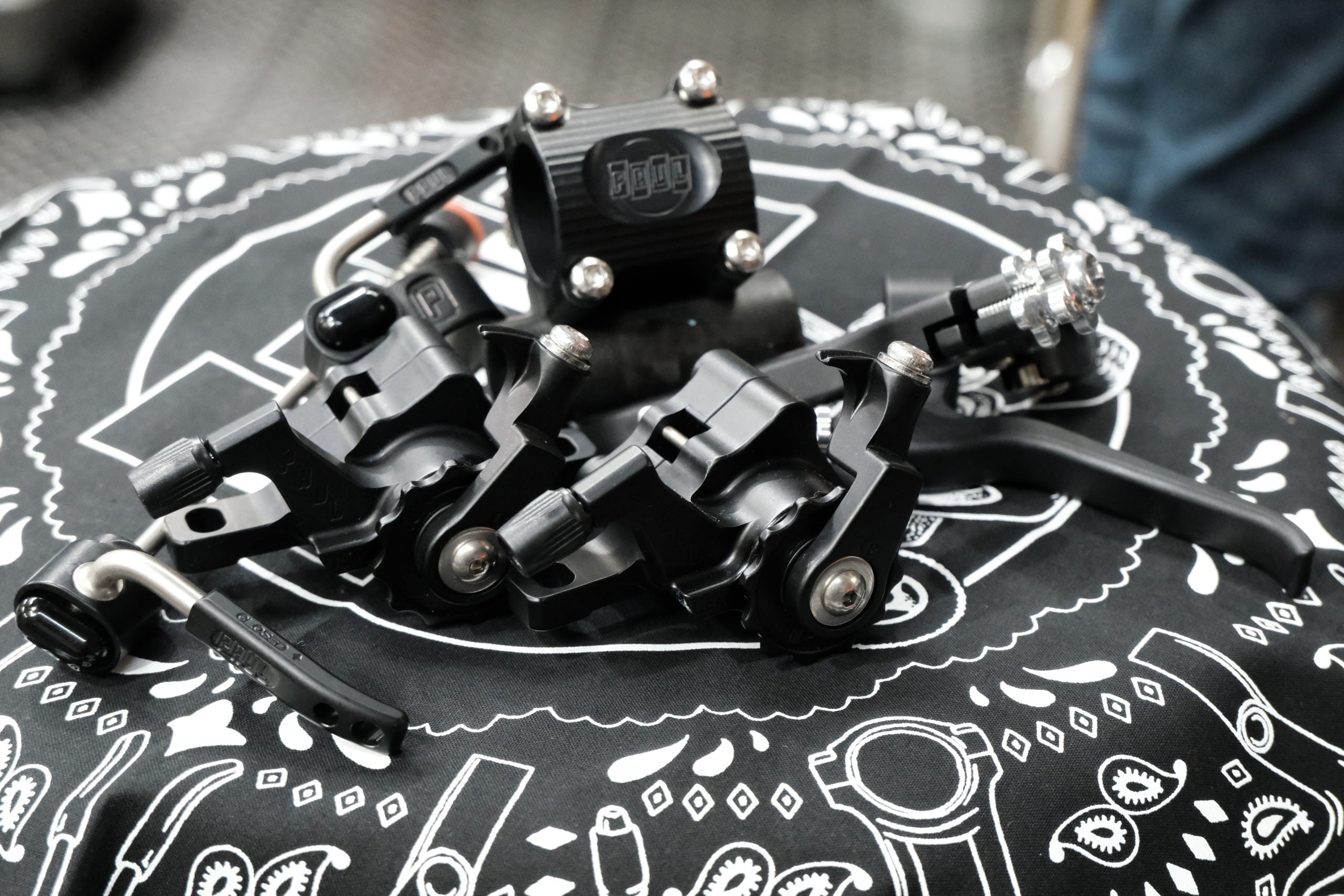 【PAUL 製品のBlackカラーについて】If you only knew the power of the Matt Black.