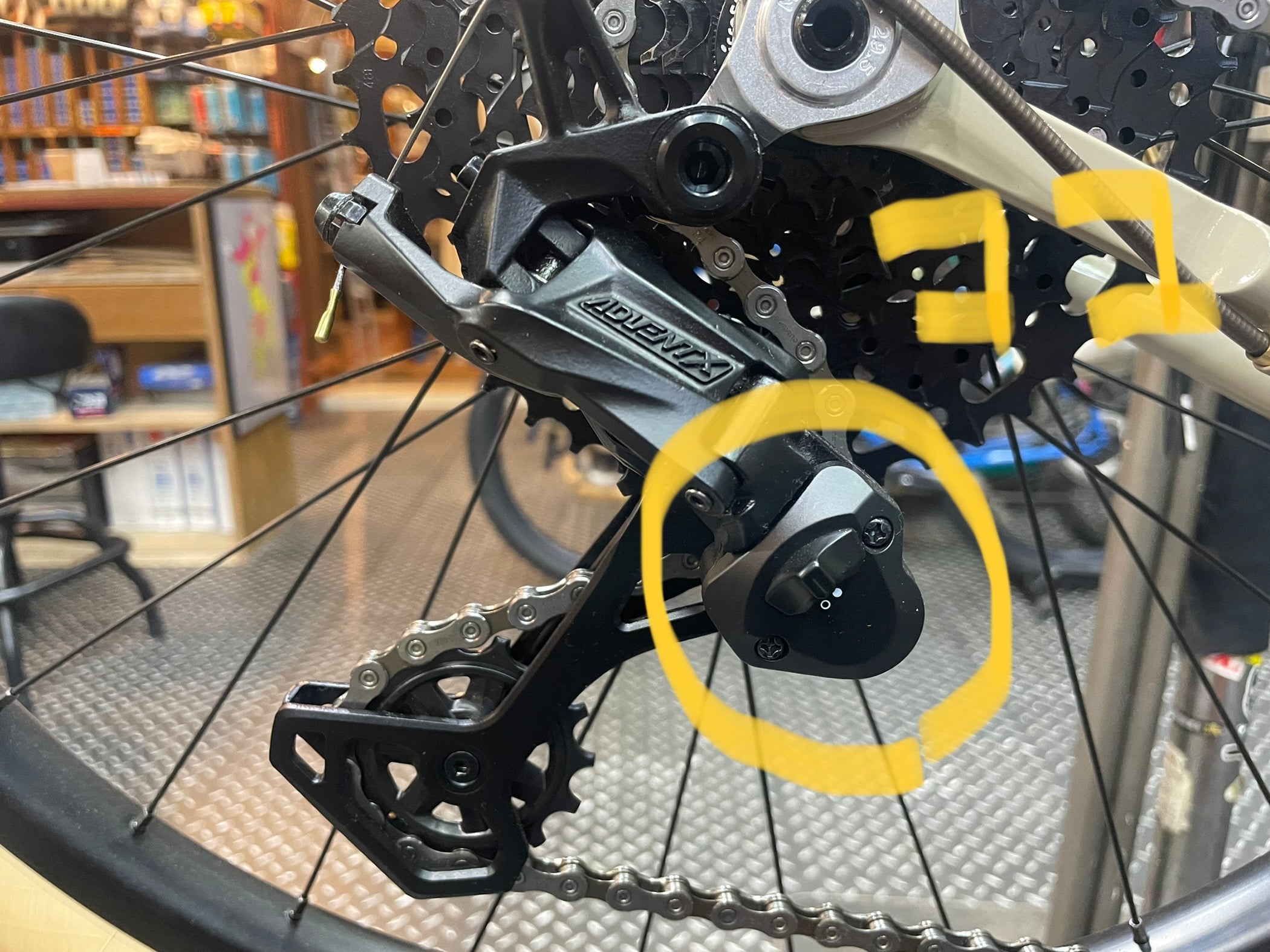 【Pit Tips】スタビライザー、それはフロントシングルの立役者