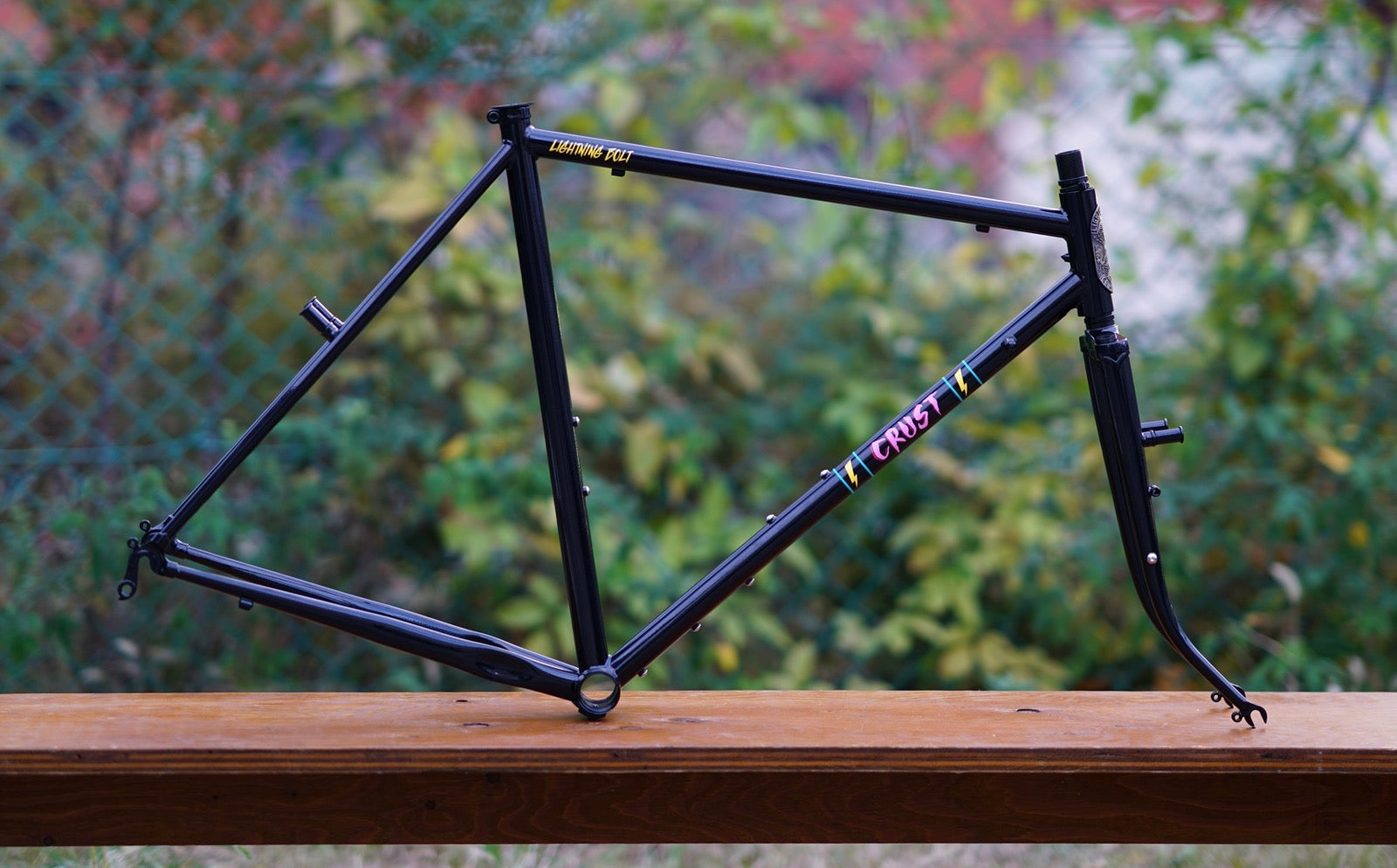 【InStock Info/入荷情報】CRUST BIKES Lightning Bolt Canti-銀河を稲妻のように駆け巡れ