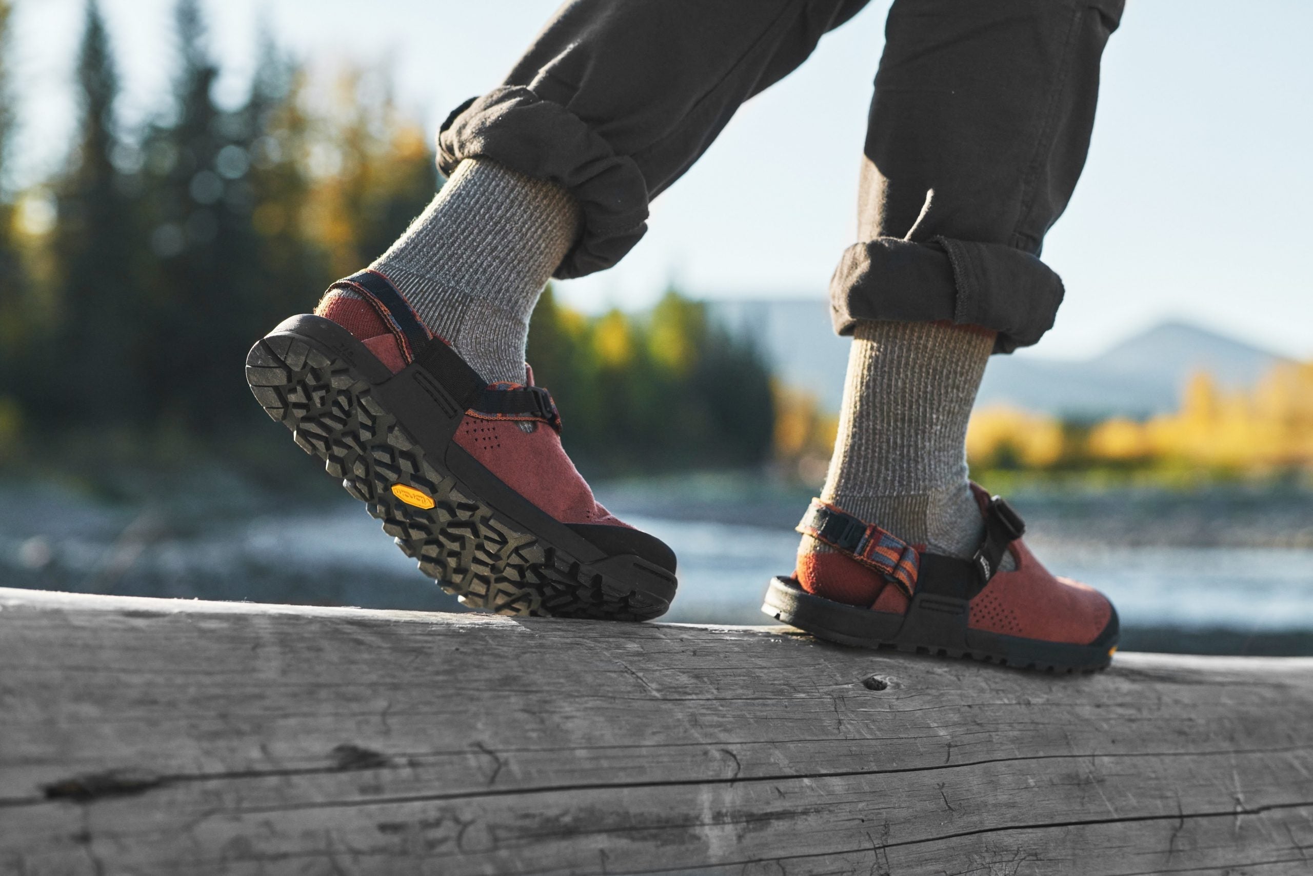 BEDROCK SANDALS / Mountain Clog 3月3日(金) 12:00よりプレオーダー開始