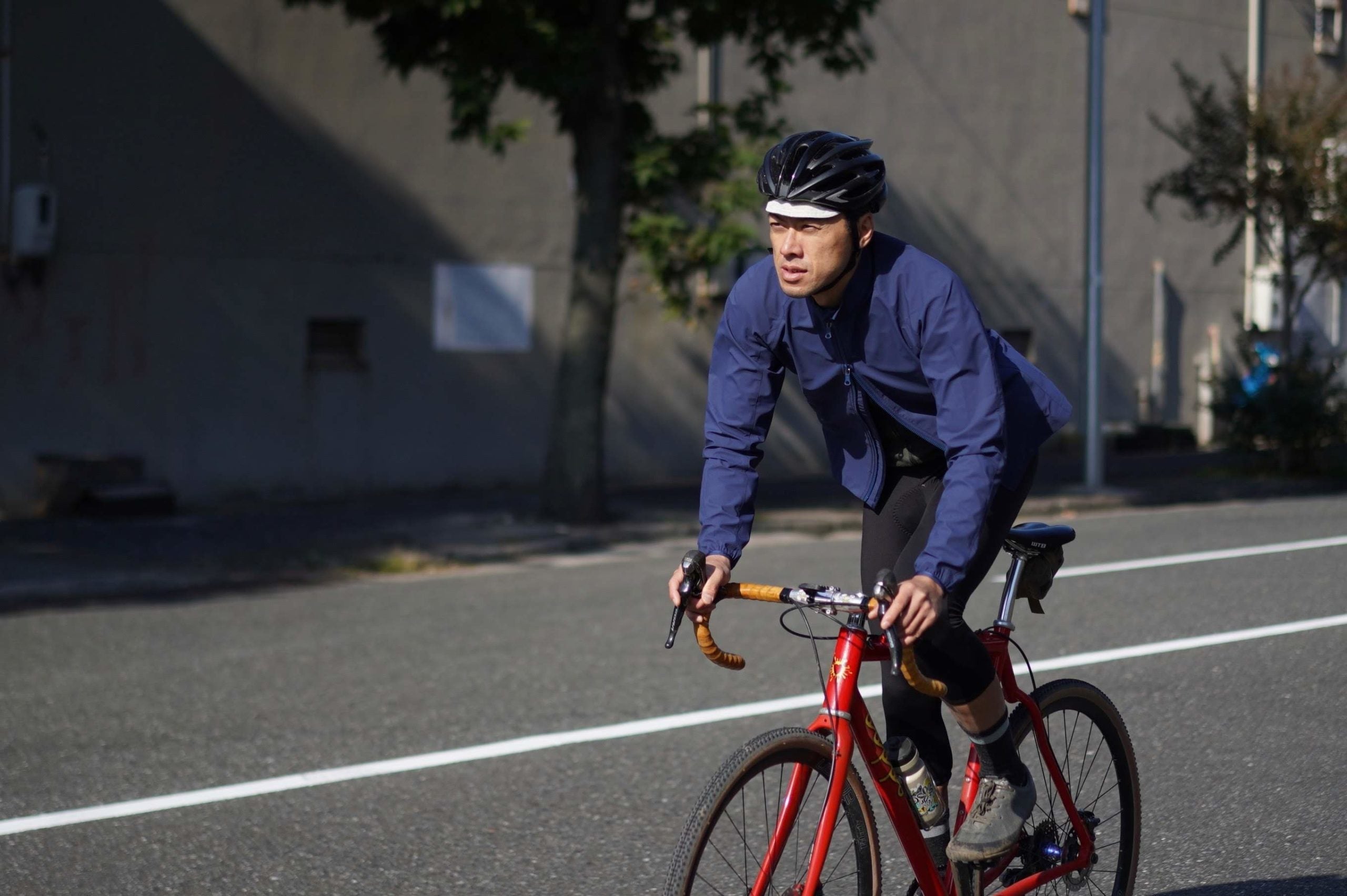 【SEARCH AND STATE】優れた機能性と様式美を備えたサイクルウェア