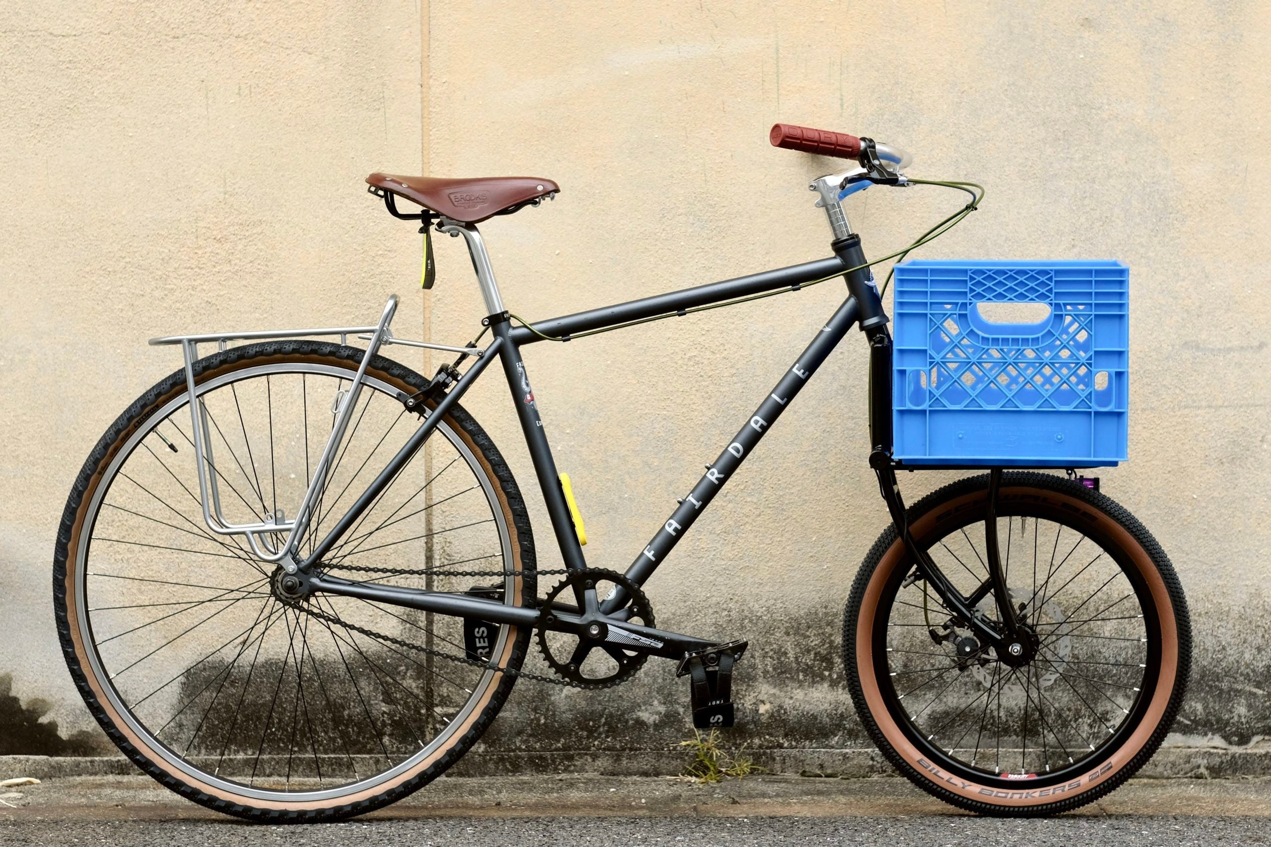【CRUST BIKES Clydesdale Cargo Fork】ちょうどいいカスタムの紹介。