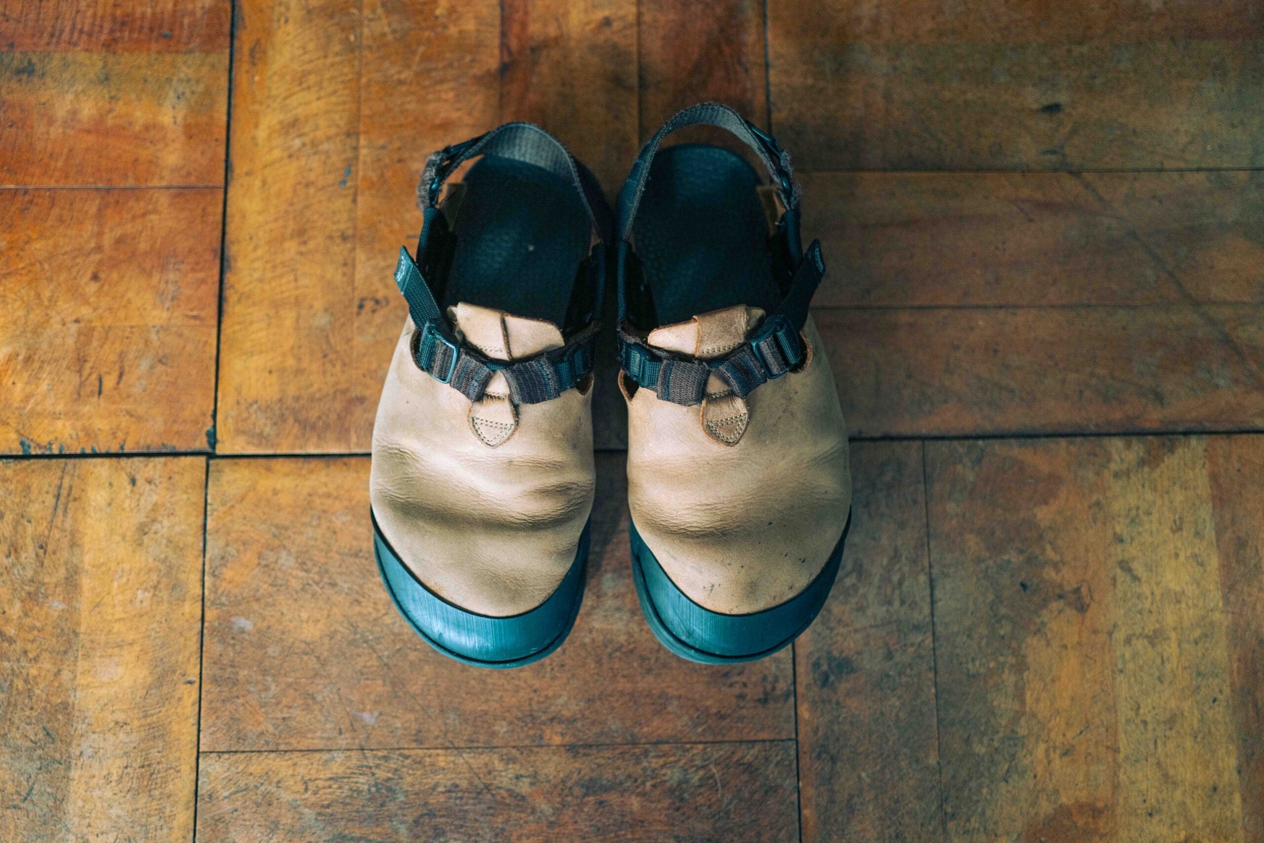【BEDROCK SANDALS】How To Care Mountain Clog