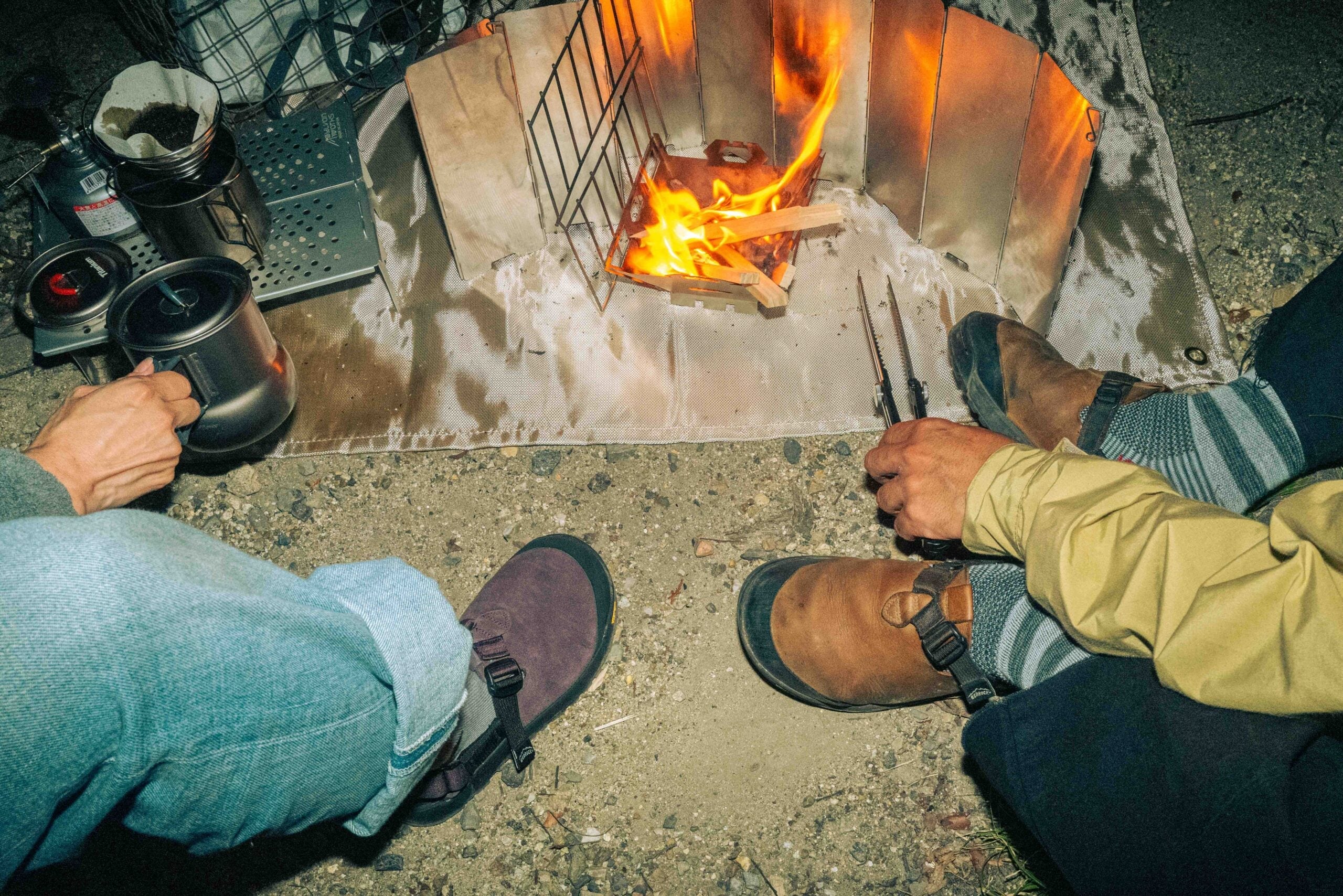 【BEDROCK SANDALS】 Mountain Clog ✖️ 焚き火