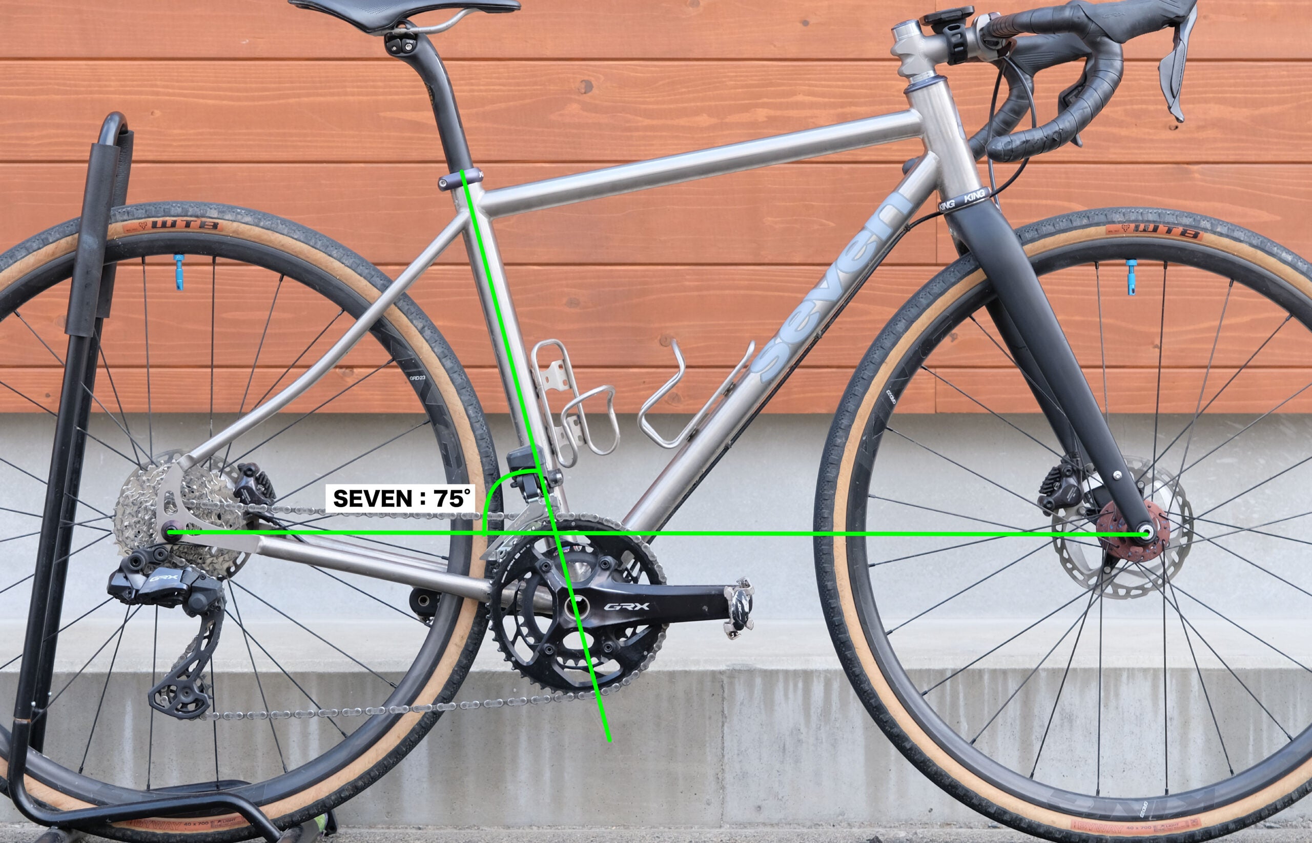 【SEVEN CYCLES A-Frame Gravel+Road 743】ワンポイントジオメトリー比較 / シートチューブアングル編