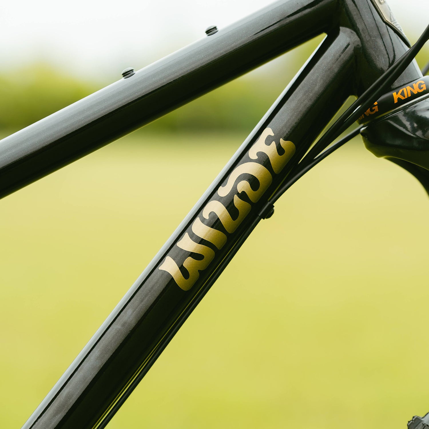 WILDE BICYCLE Dark Star Circles Original Complete Bike