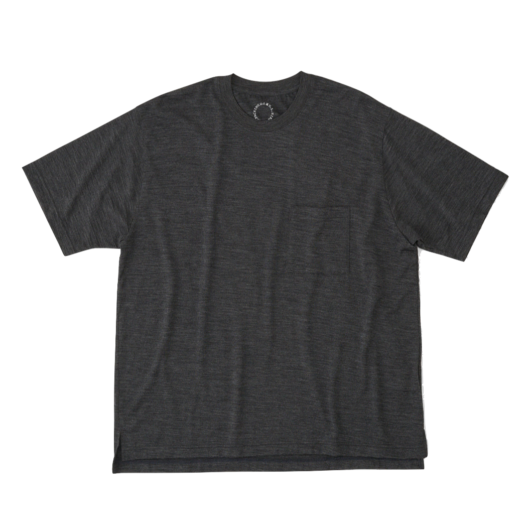 山と道 2024 100% Merino Light Crew Neck Pocket 山と道 2024 100% Merino Light Crew Neck Pocket