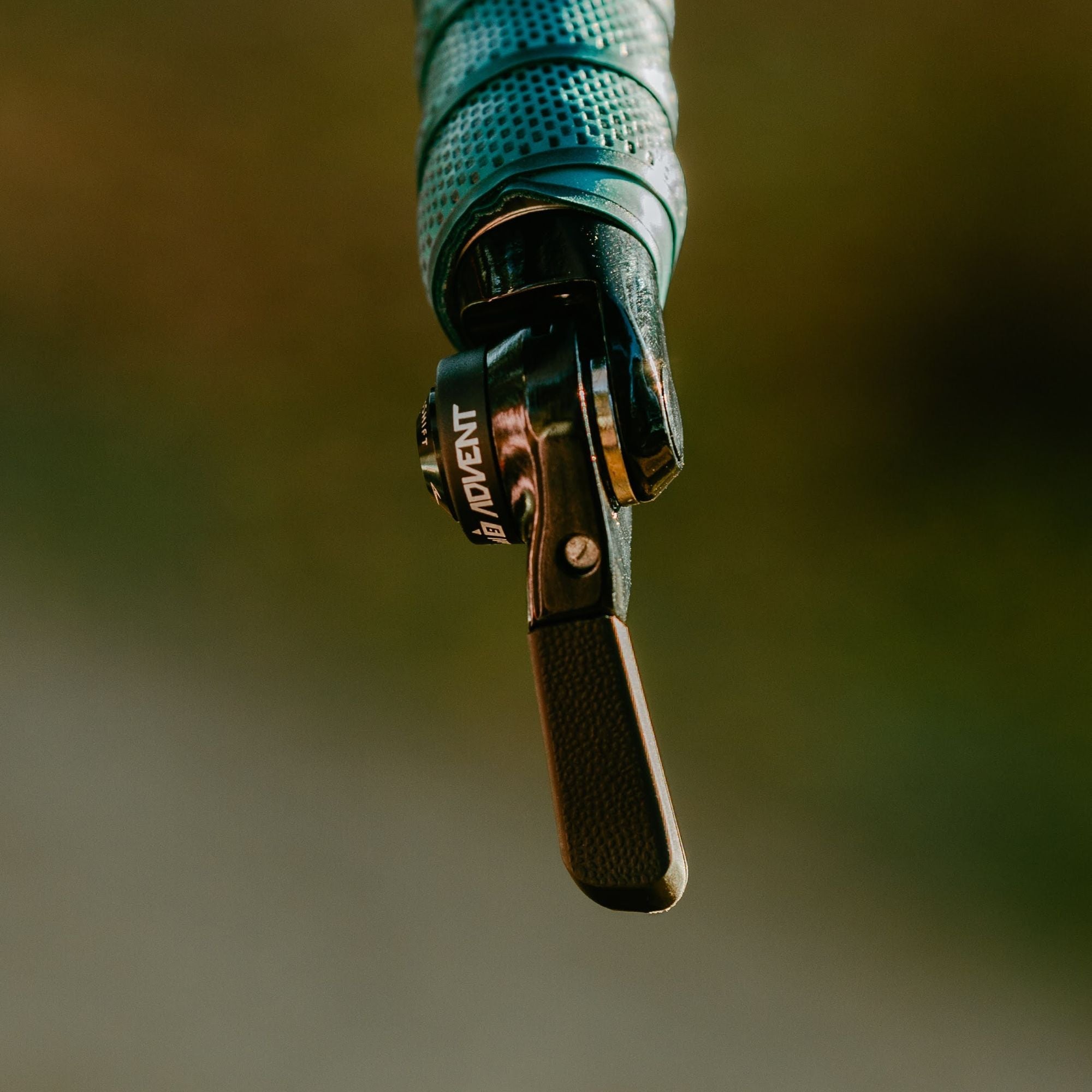 BASSI BIKES Hog's Back × To Smile Bar Adventure