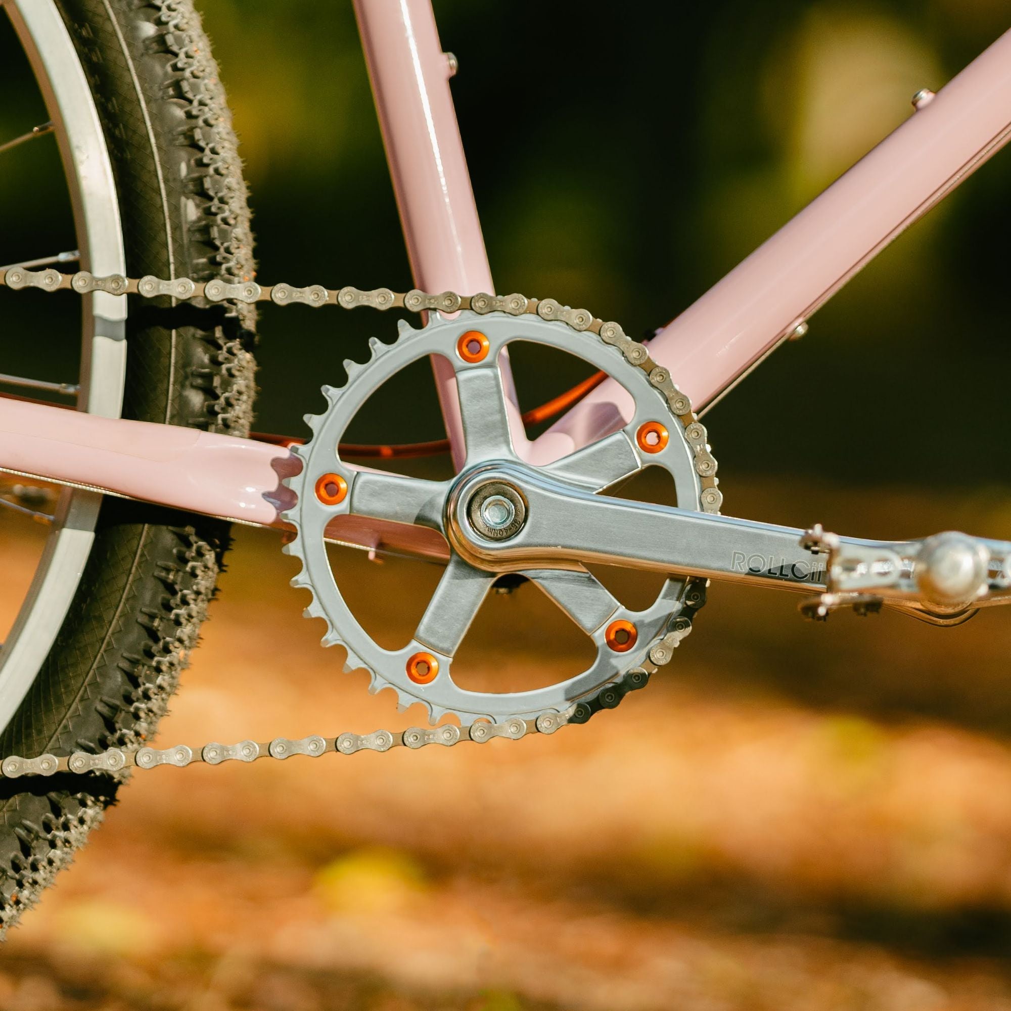 BASSI BIKES Hog's Back × To Smile Bar Adventure