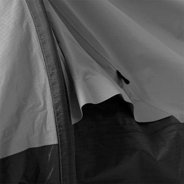 OUTDOOR RESEARCH Helium UL Bivy