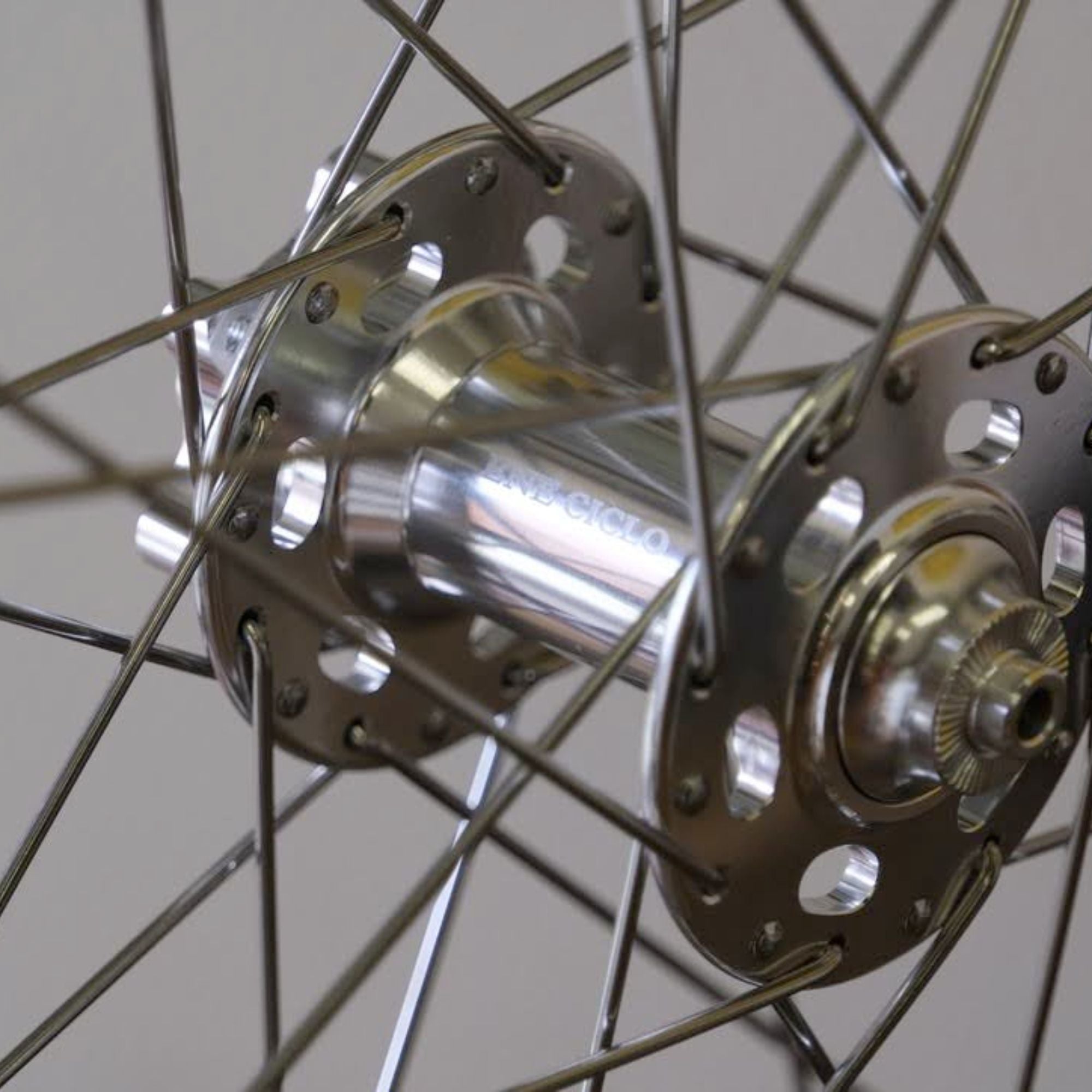 DIA COMPE Ene Ciclo Touring Disc Hub