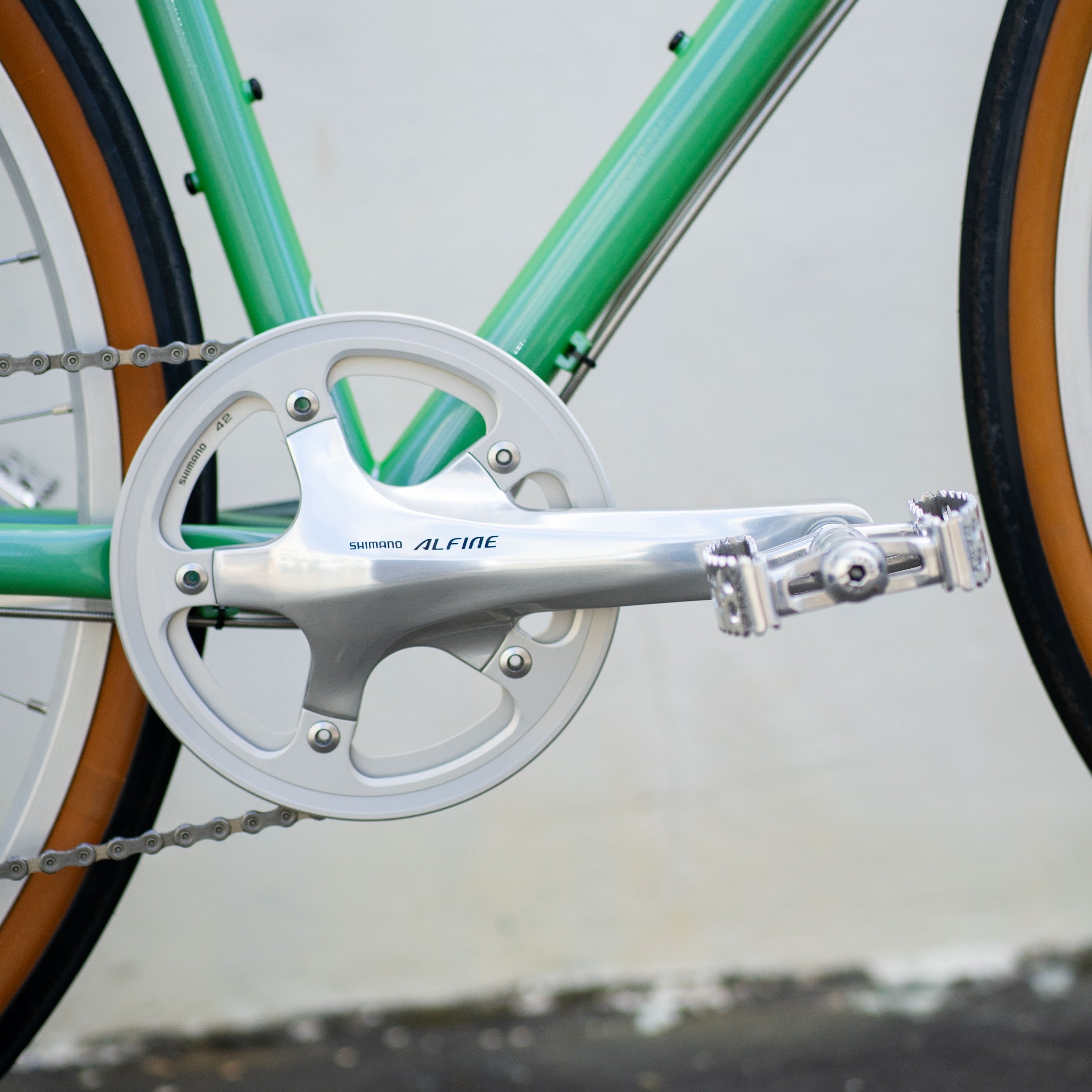 OMNIUM CXC Circles Original Complete Bike Intergalactic Guacamole S