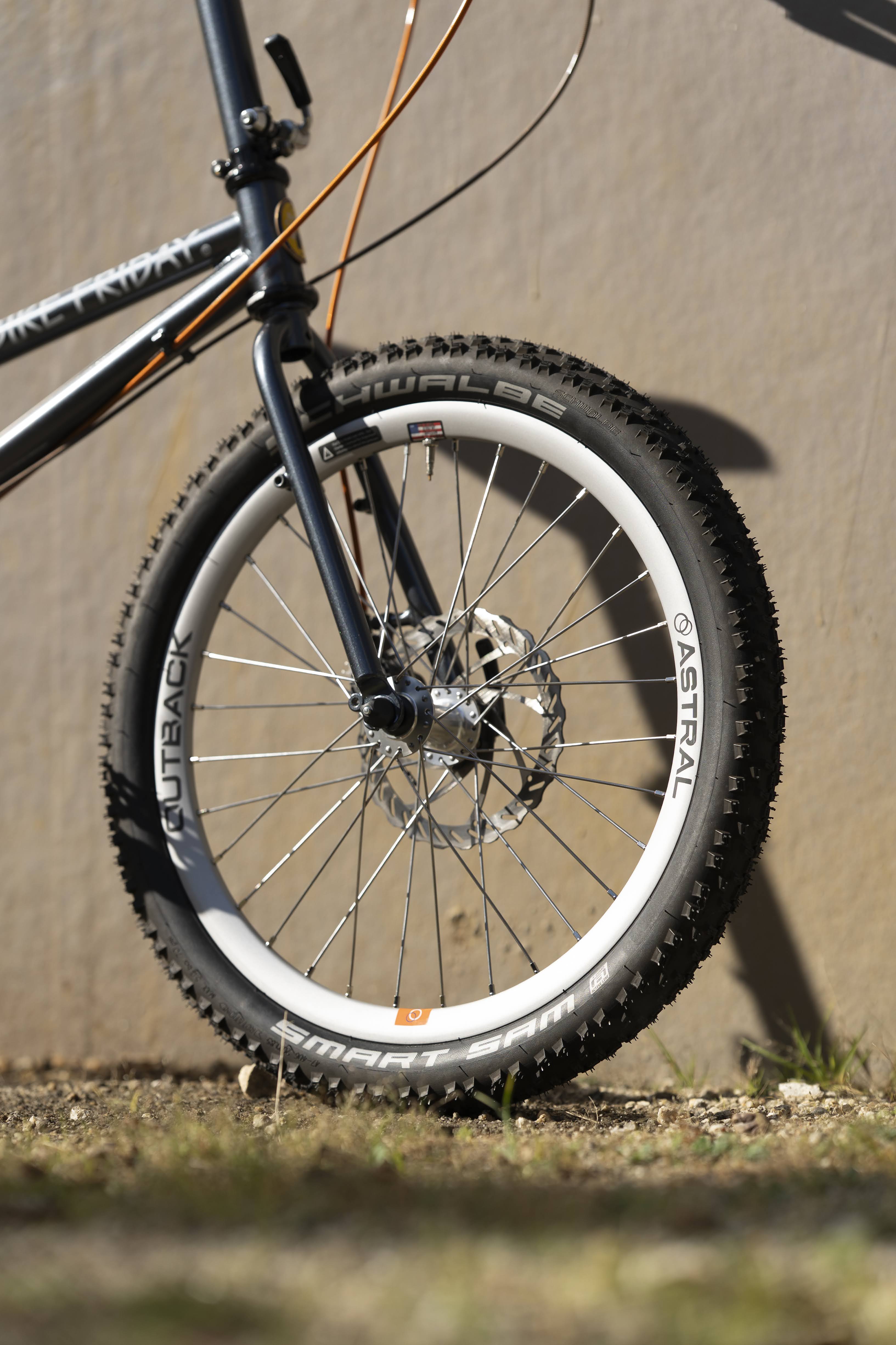 ASTRAL CYCLING Outback Rim - Matte Silver - 20"