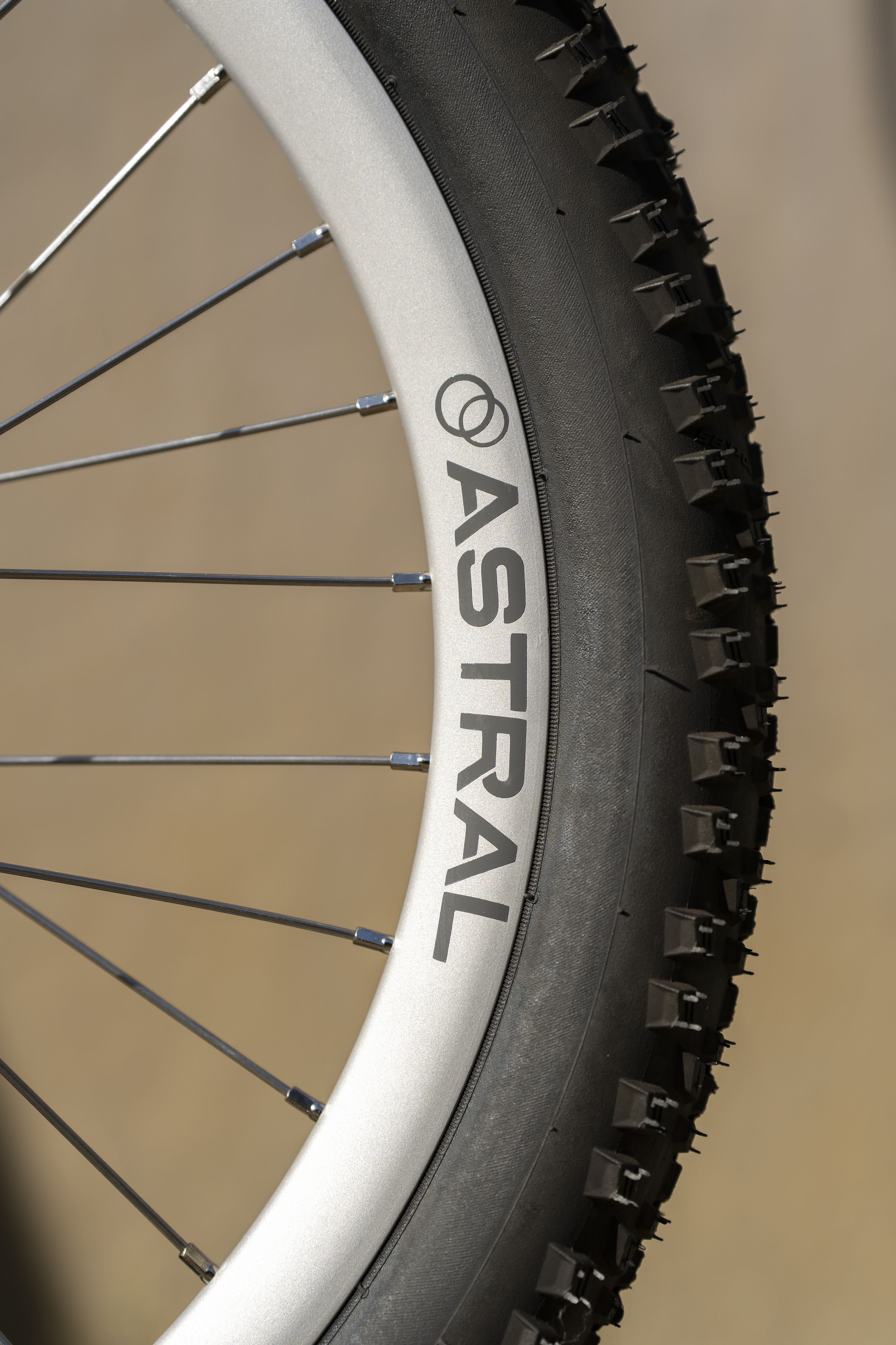 ASTRAL CYCLING Outback Rim - 20"