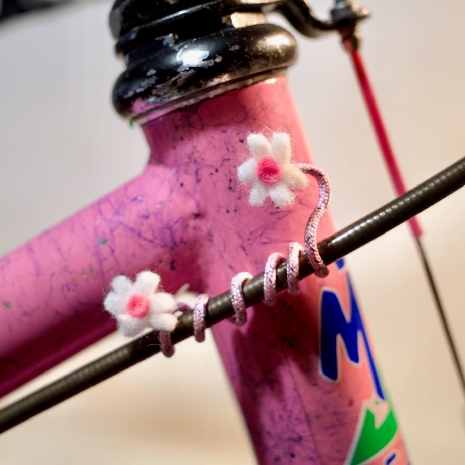 GHOOOST Twist Flowers