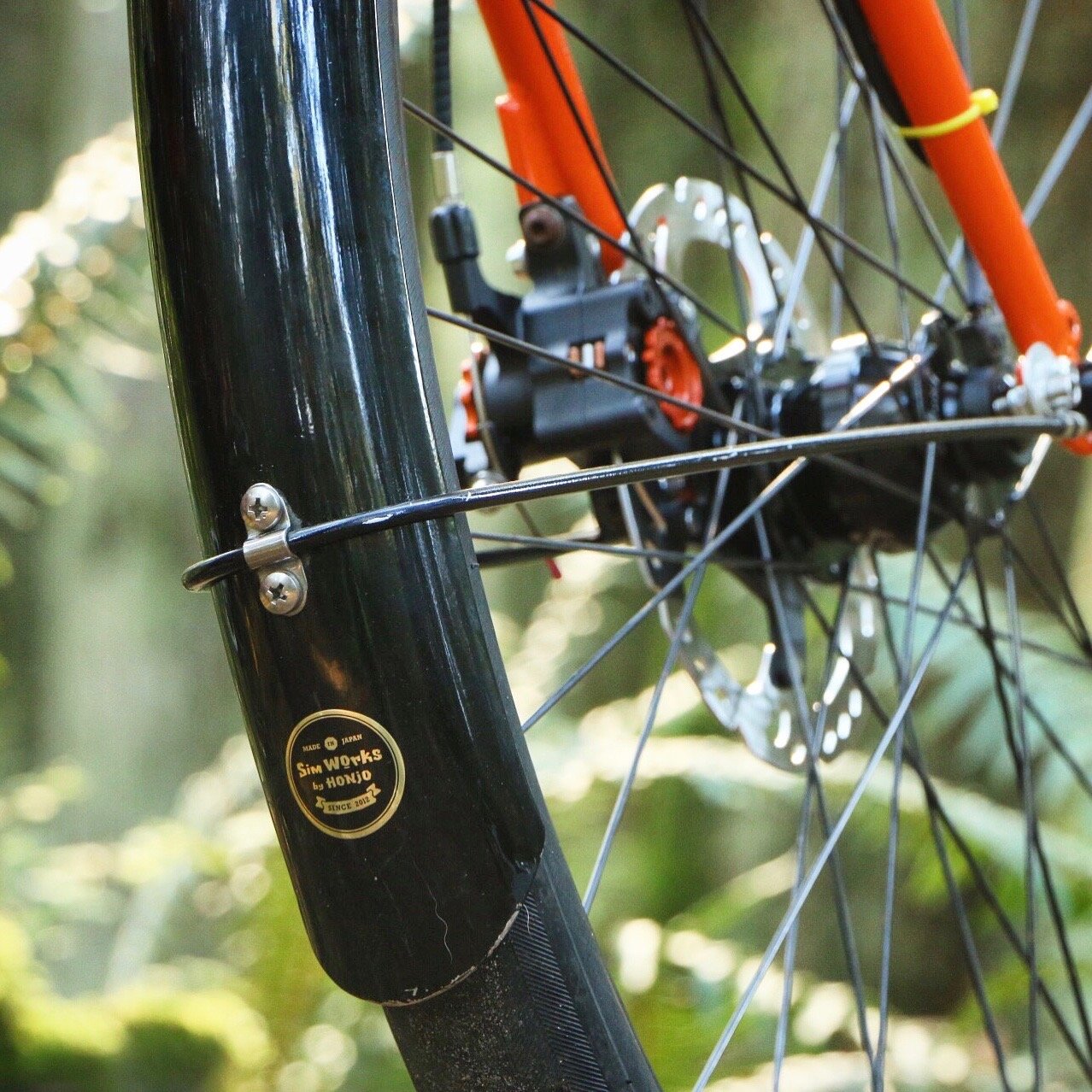 SIMWORKS Smooth 62 Black