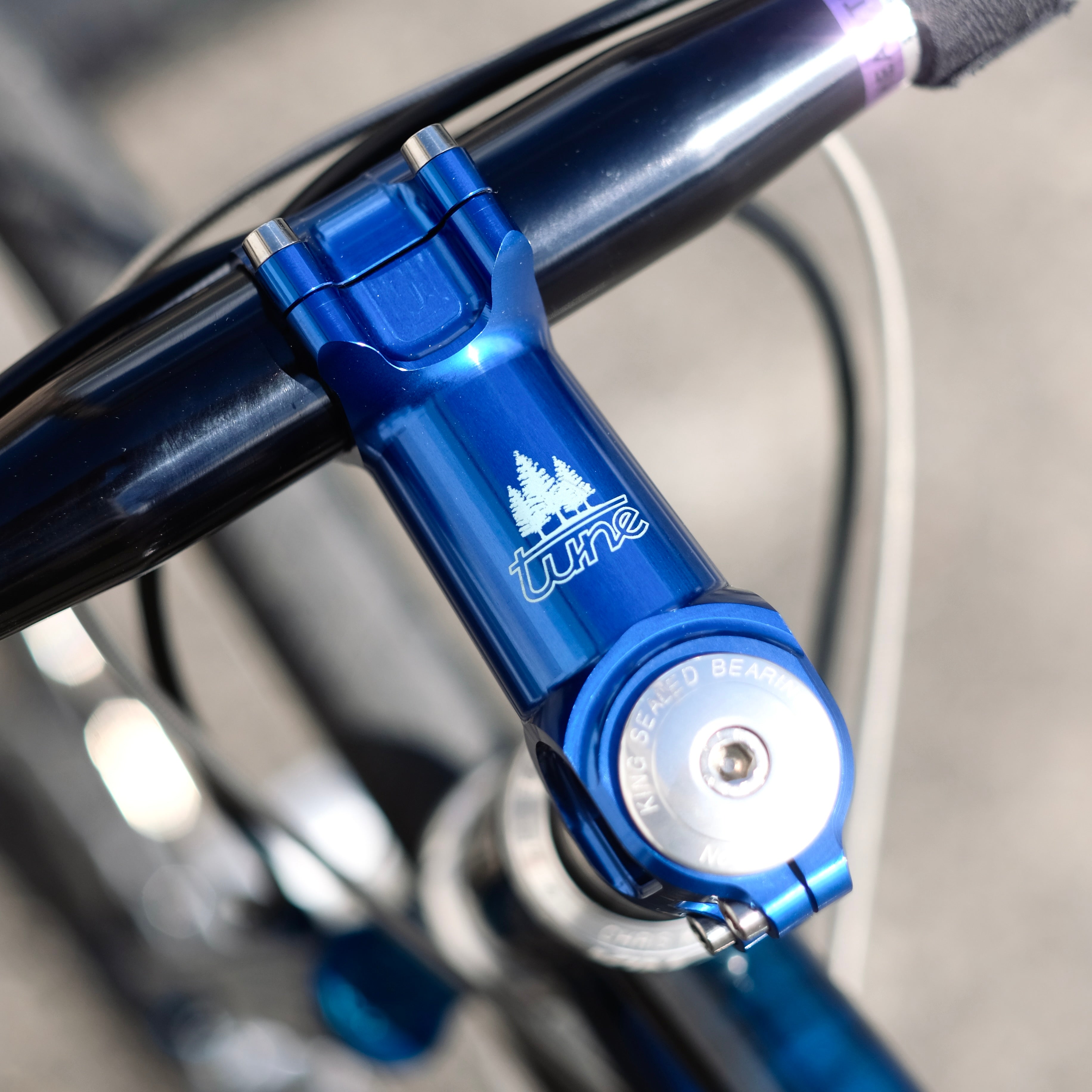 MASH All Road 2024 Navy Smoke Circles Original Complete Bike