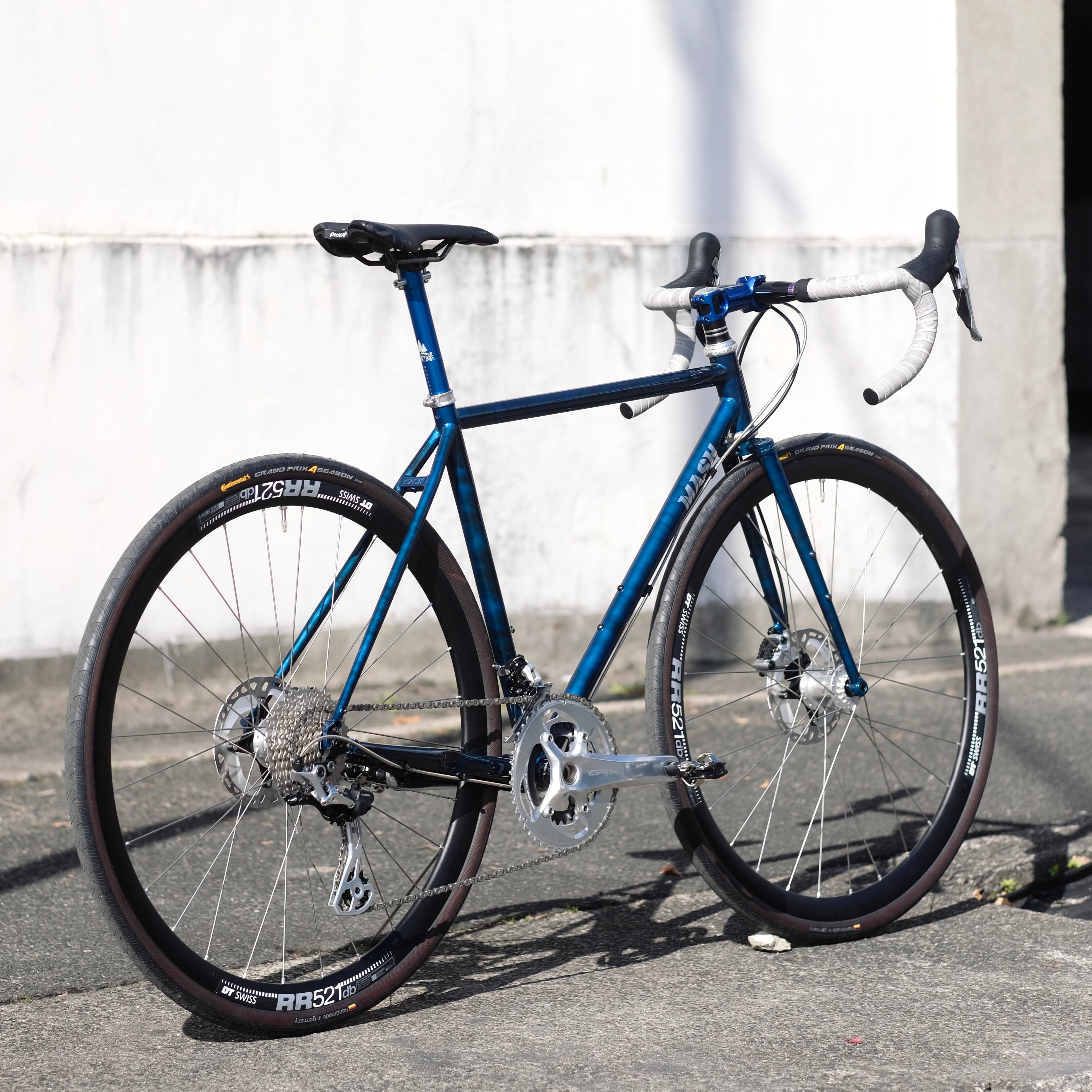 MASH All Road 2024 Navy Smoke Circles Original Complete Bike