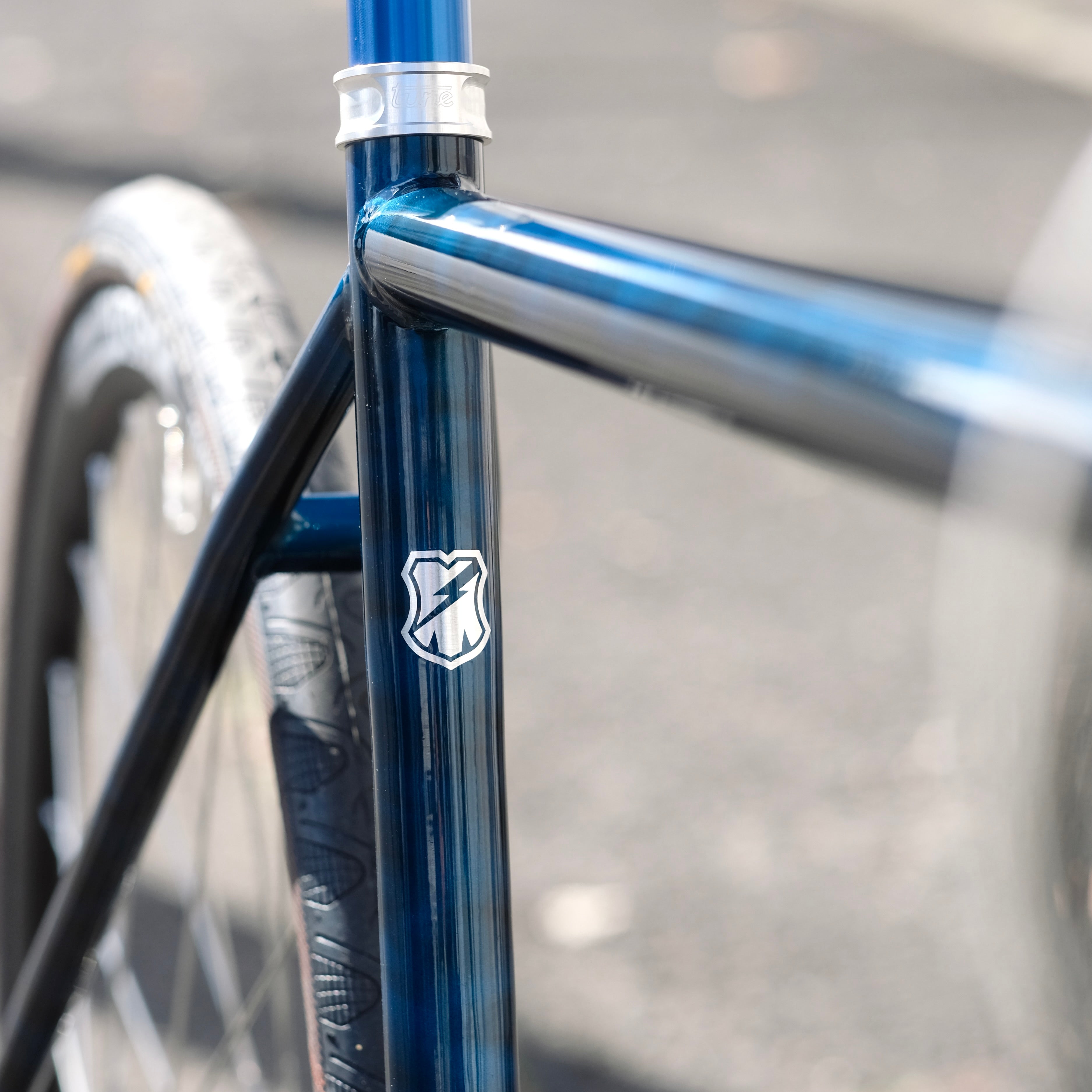 MASH All Road 2024 Navy Smoke Circles Original Complete Bike