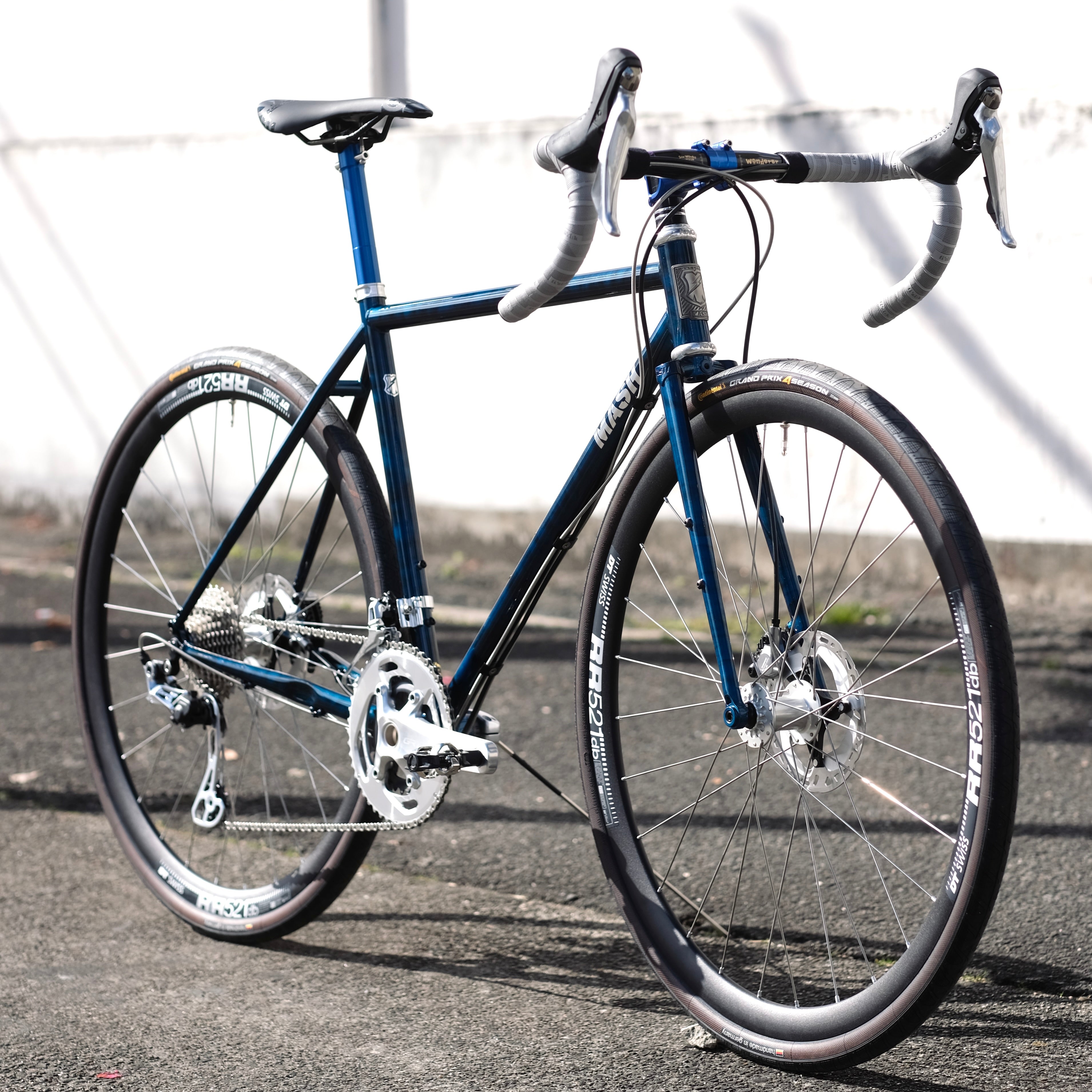 MASH All Road 2024 Navy Smoke Circles Original Complete Bike