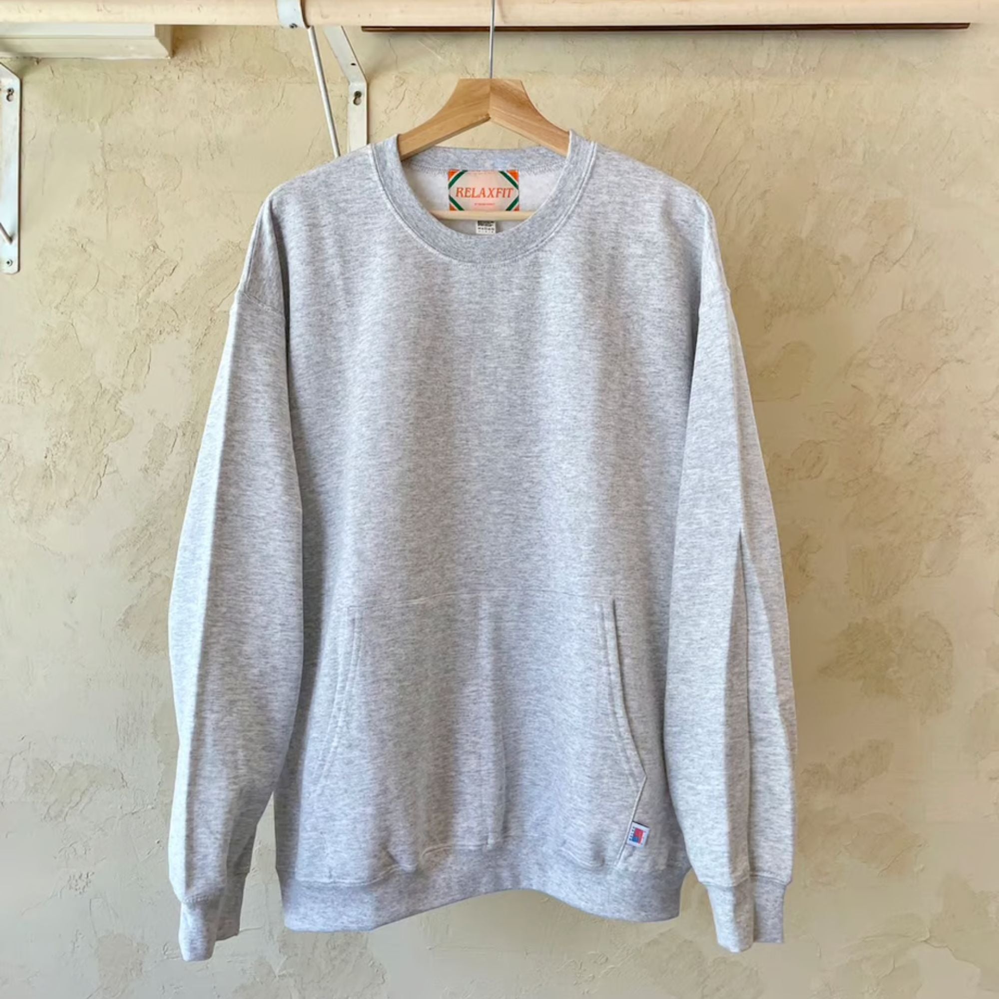 RELAX FIT Muff Pocket Crew Sweat