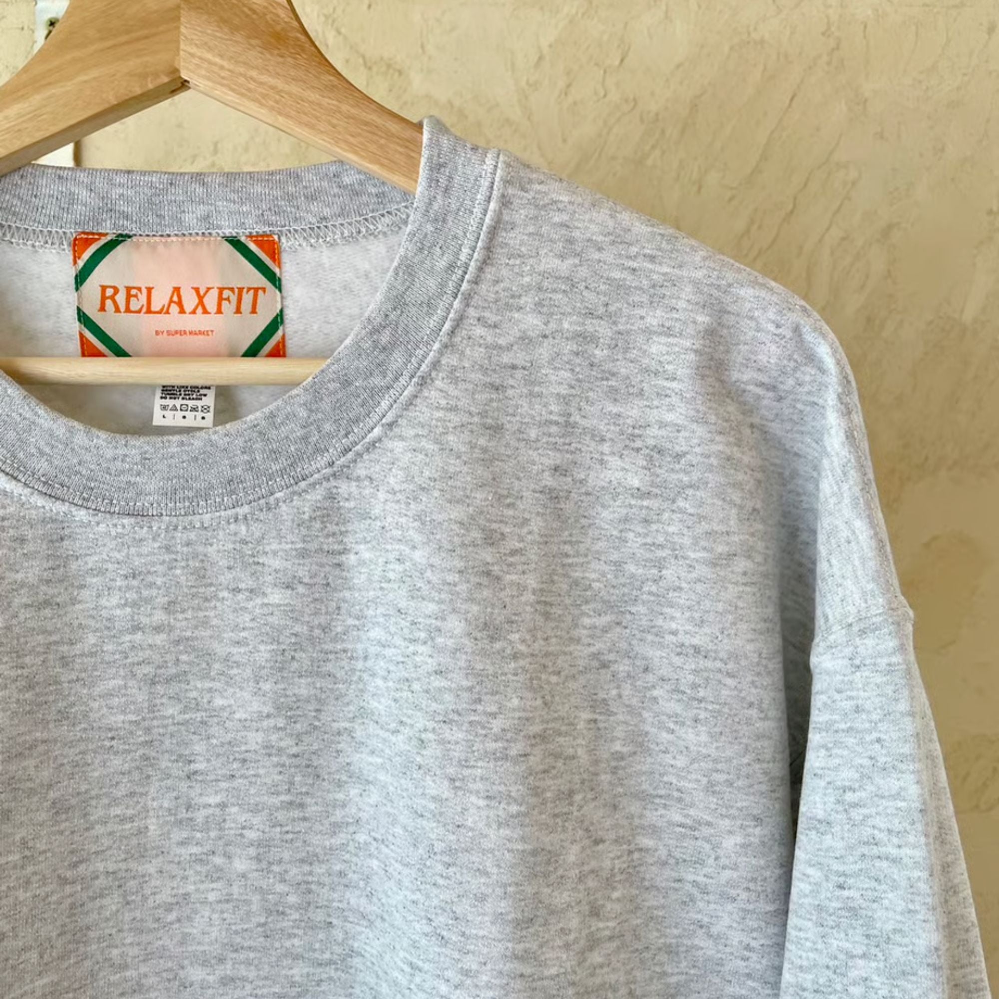 RELAX FIT Muff Pocket Crew Sweat