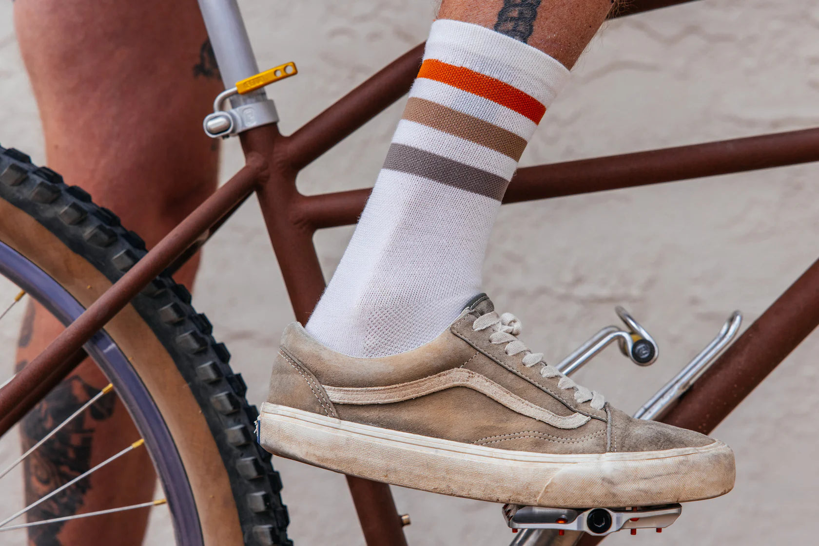 THE RADAVIST Summer Weight Socks