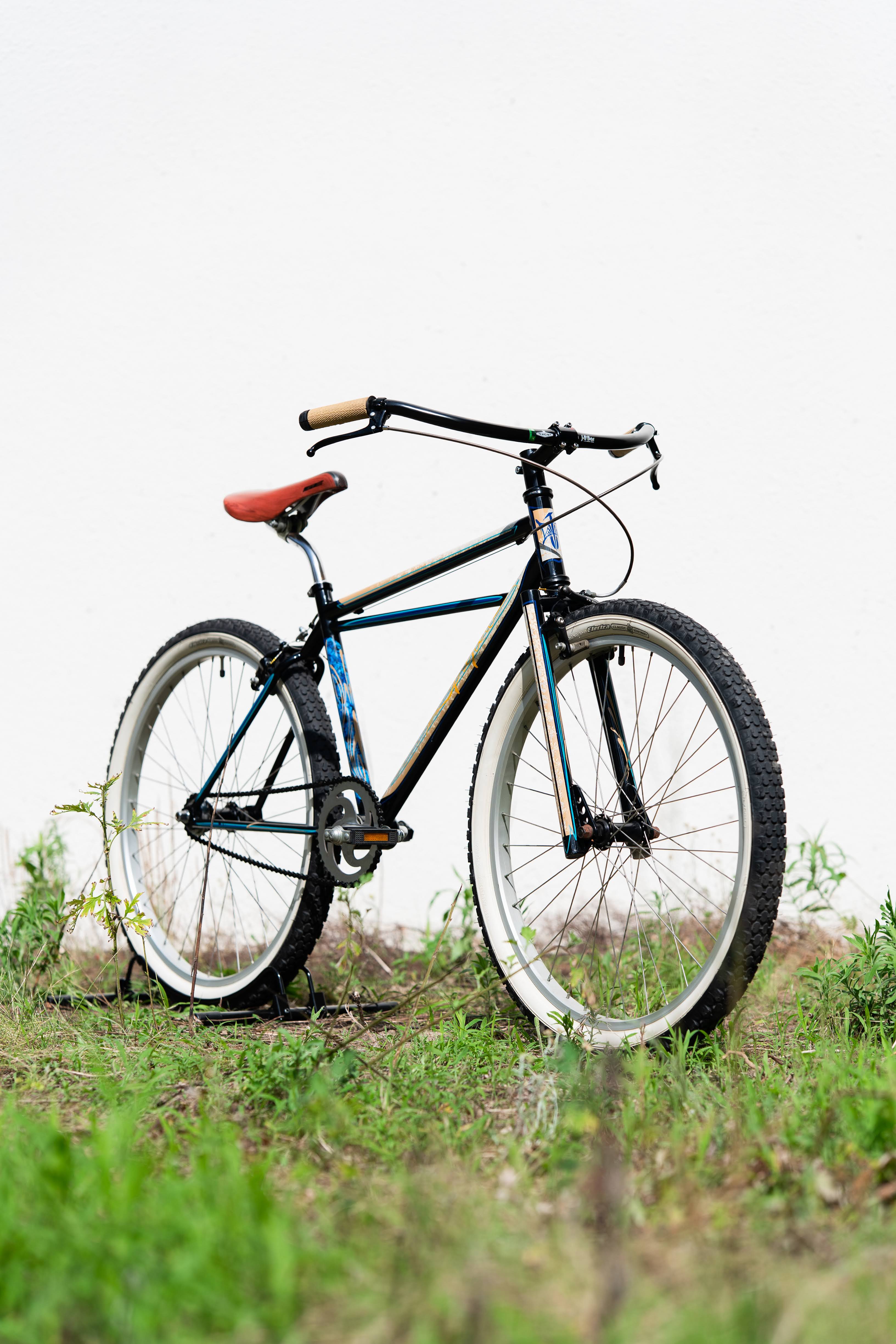 MINOURA × FUMIKIRIGANG Shinobi Stand