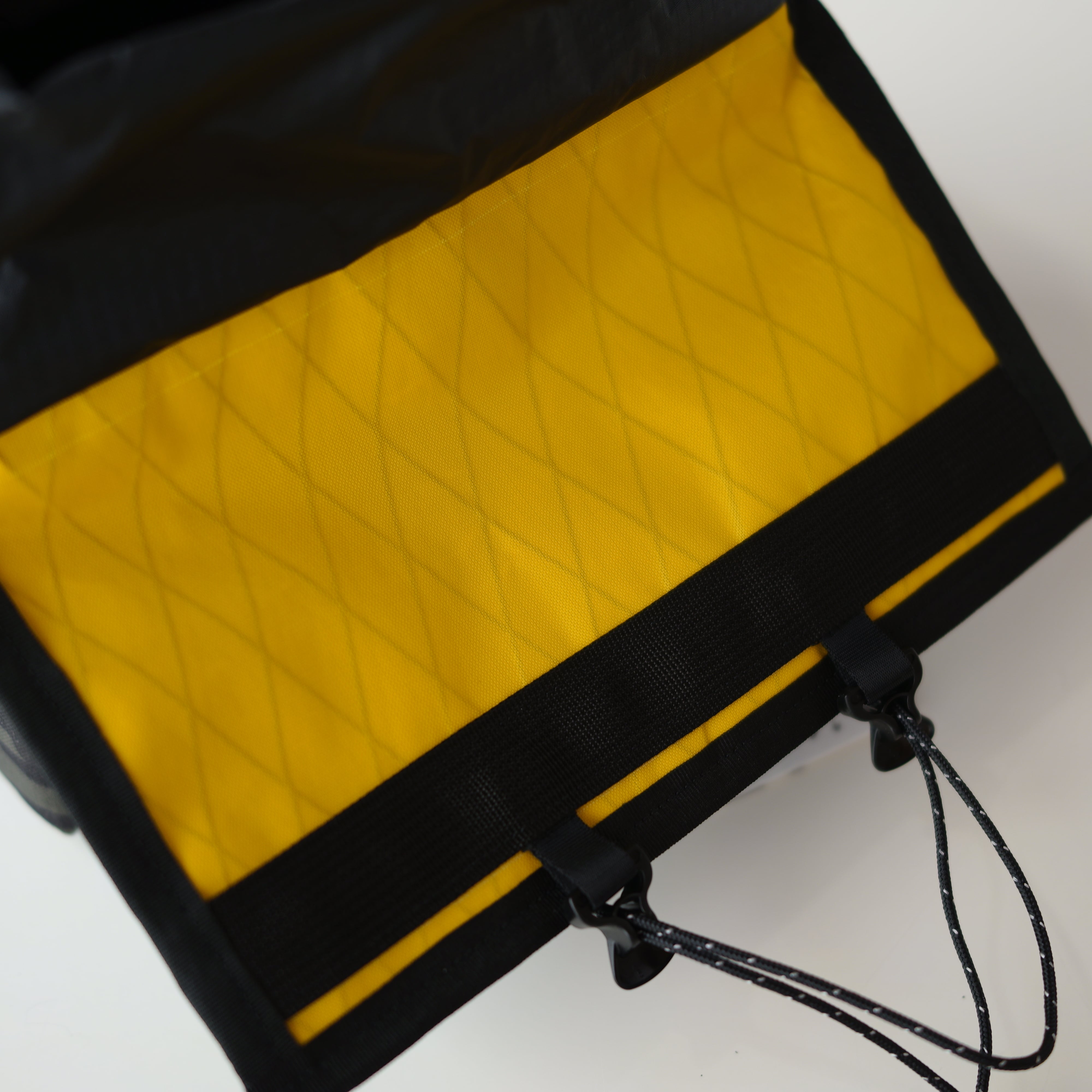 TADE QUI Cunningham Camera Bag