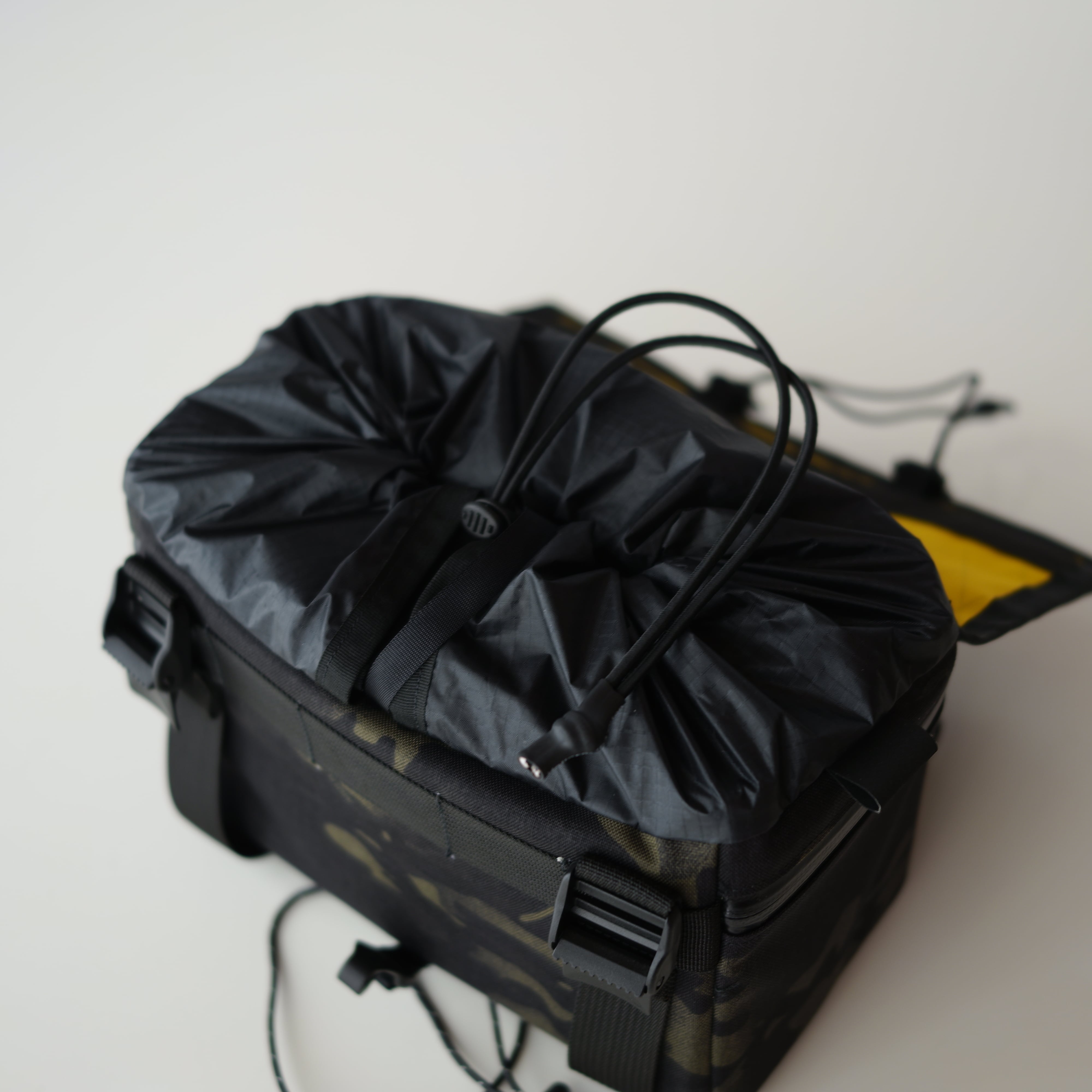 TADE QUI Cunningham Camera Bag