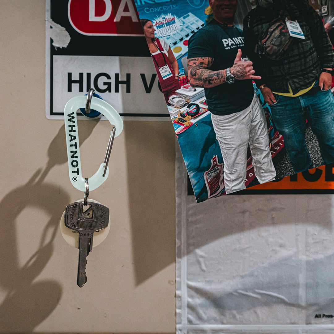 WHATNOT Glow Carabiner