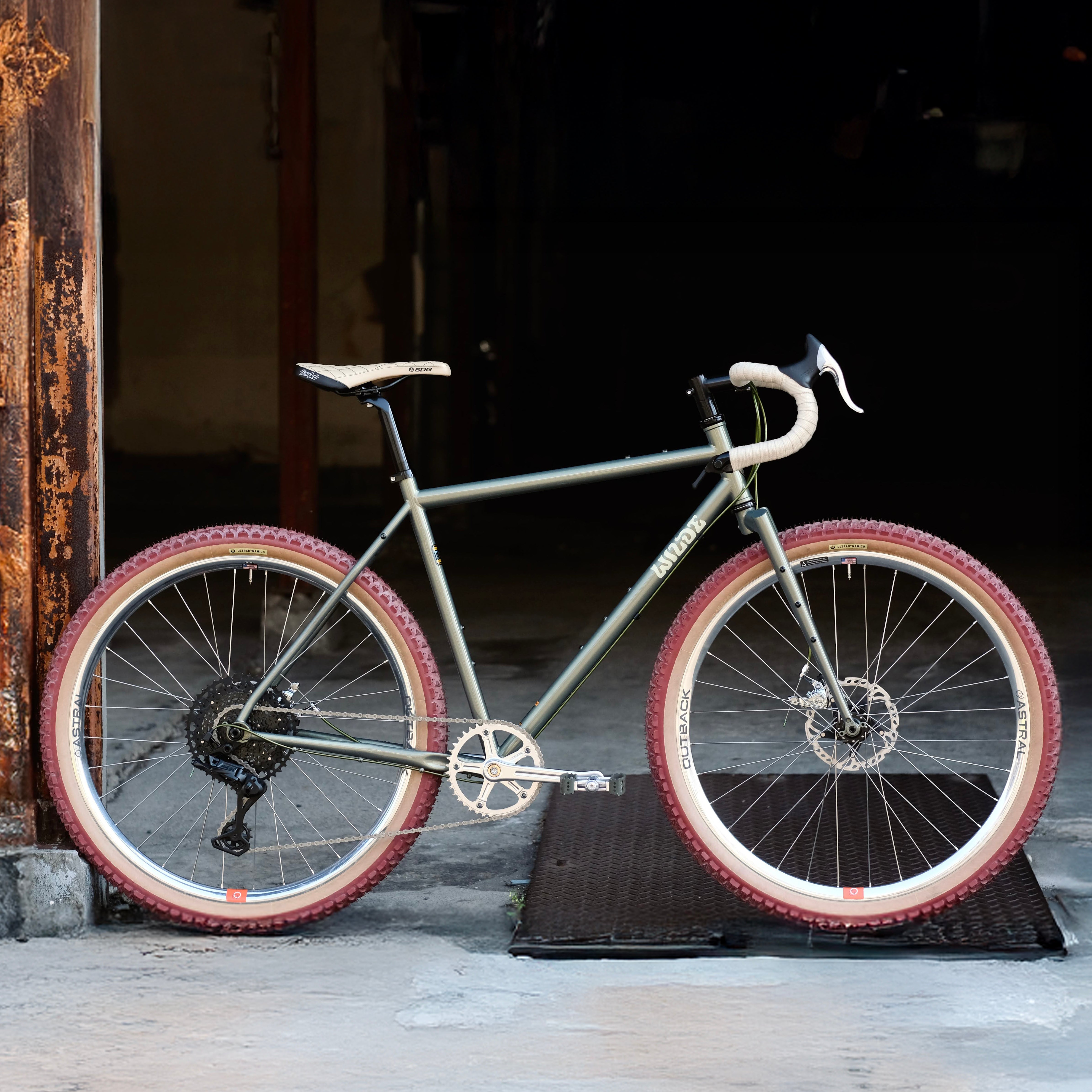 WILDE BICYCLE Rambler Circles Original Complete Bike