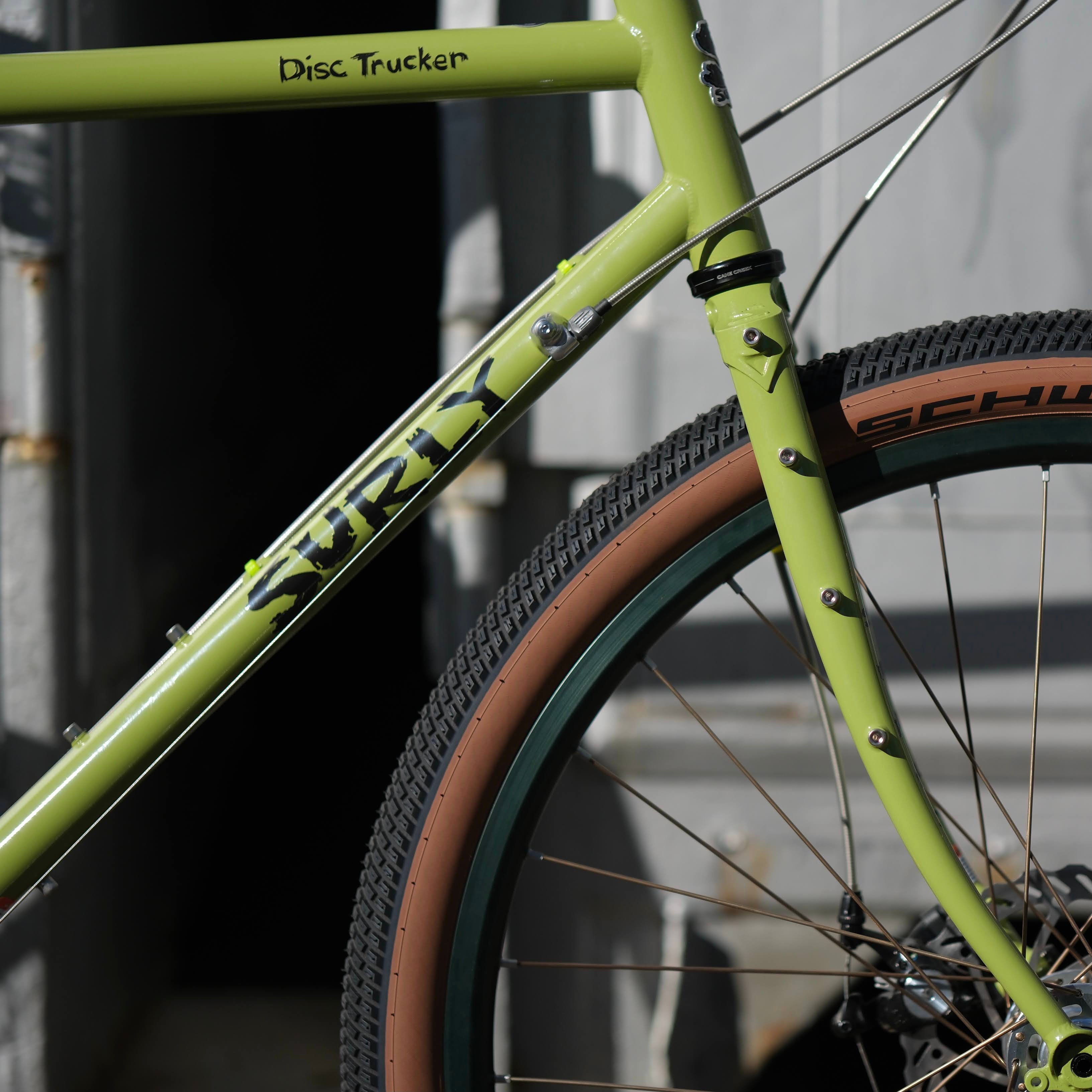 SURLY Disc Trucker Old MTB Style