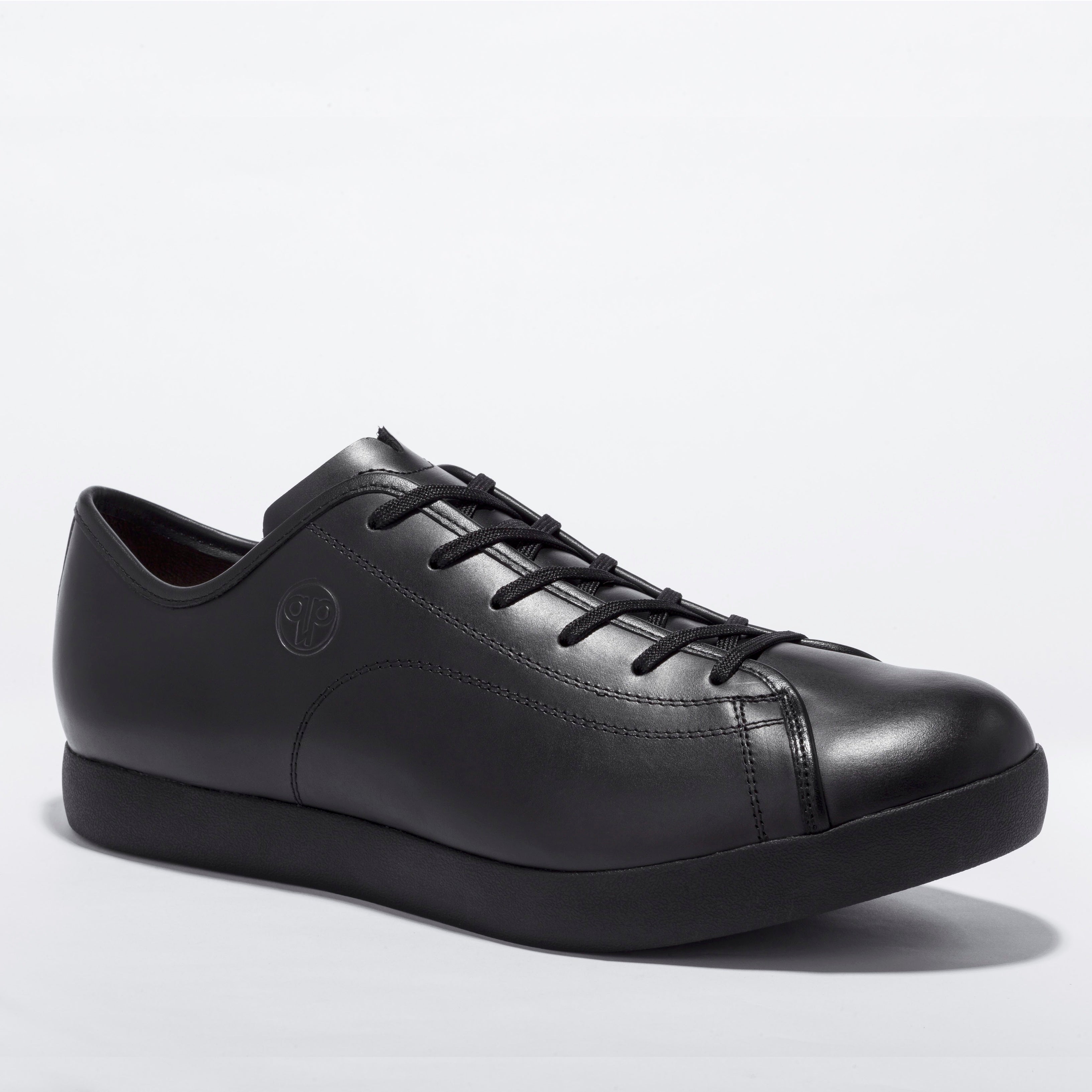 QUOC Urbanite Classic Low