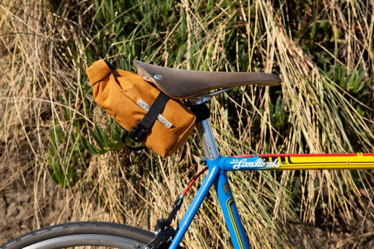 OUTER SHELL Rolltop Saddlebag