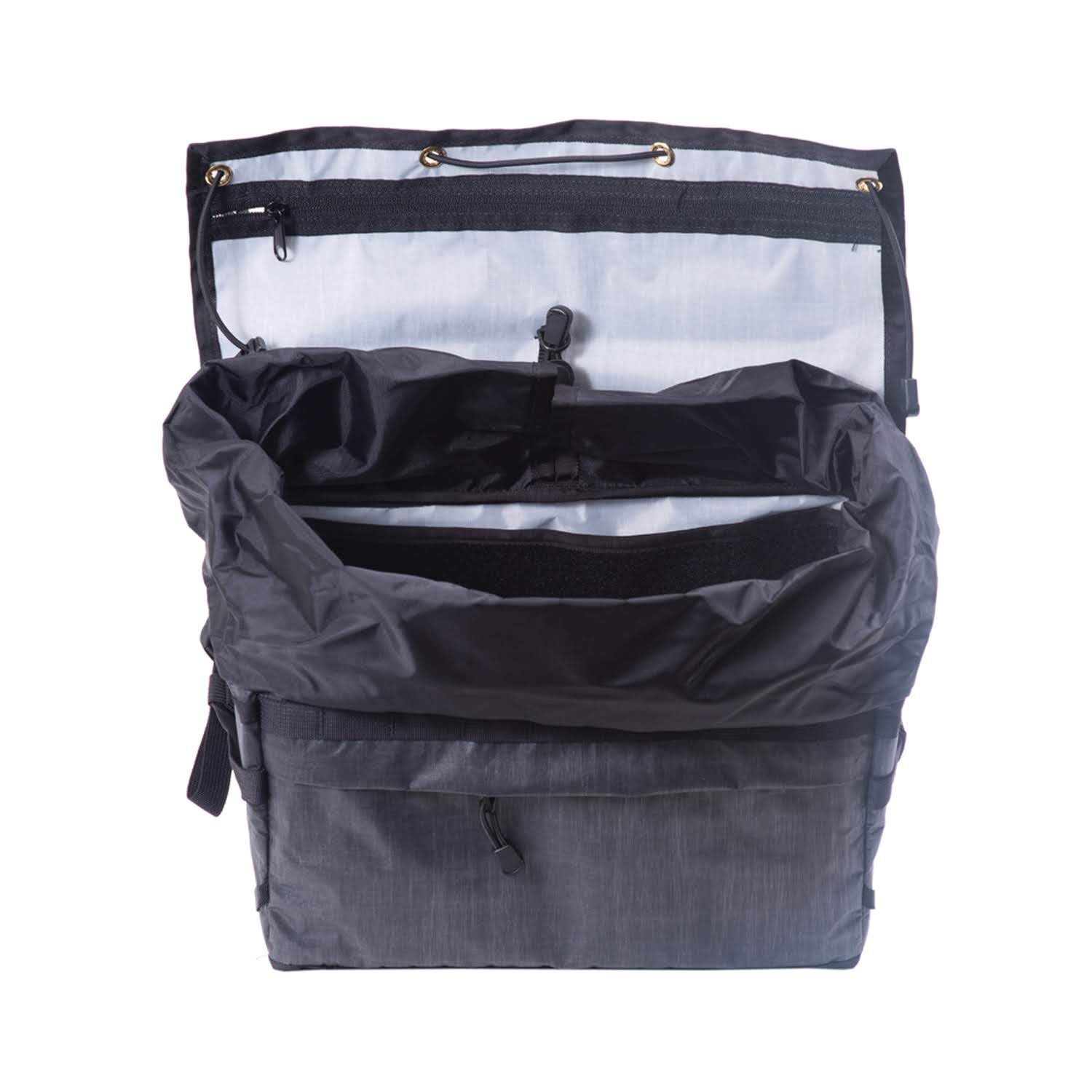 OUTER SHELL 137 Basket Bag
