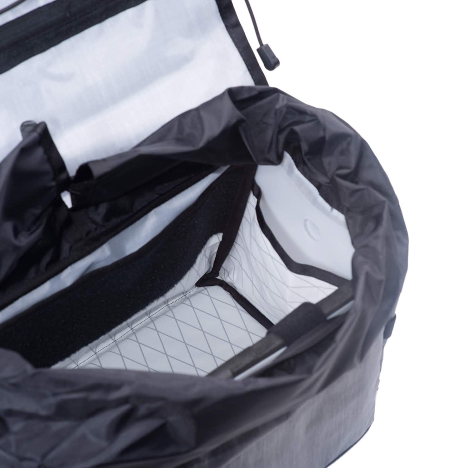 OUTER SHELL 137 Basket Bag