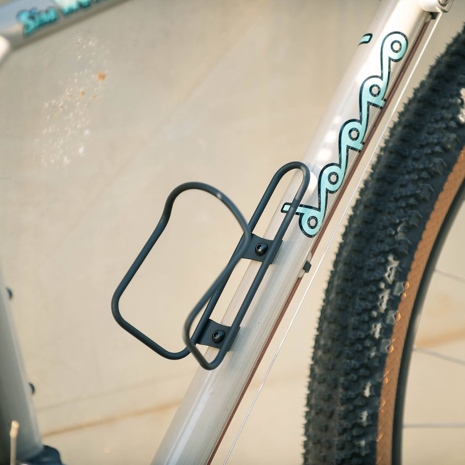 KING CAGE Stainless Black Flat Top