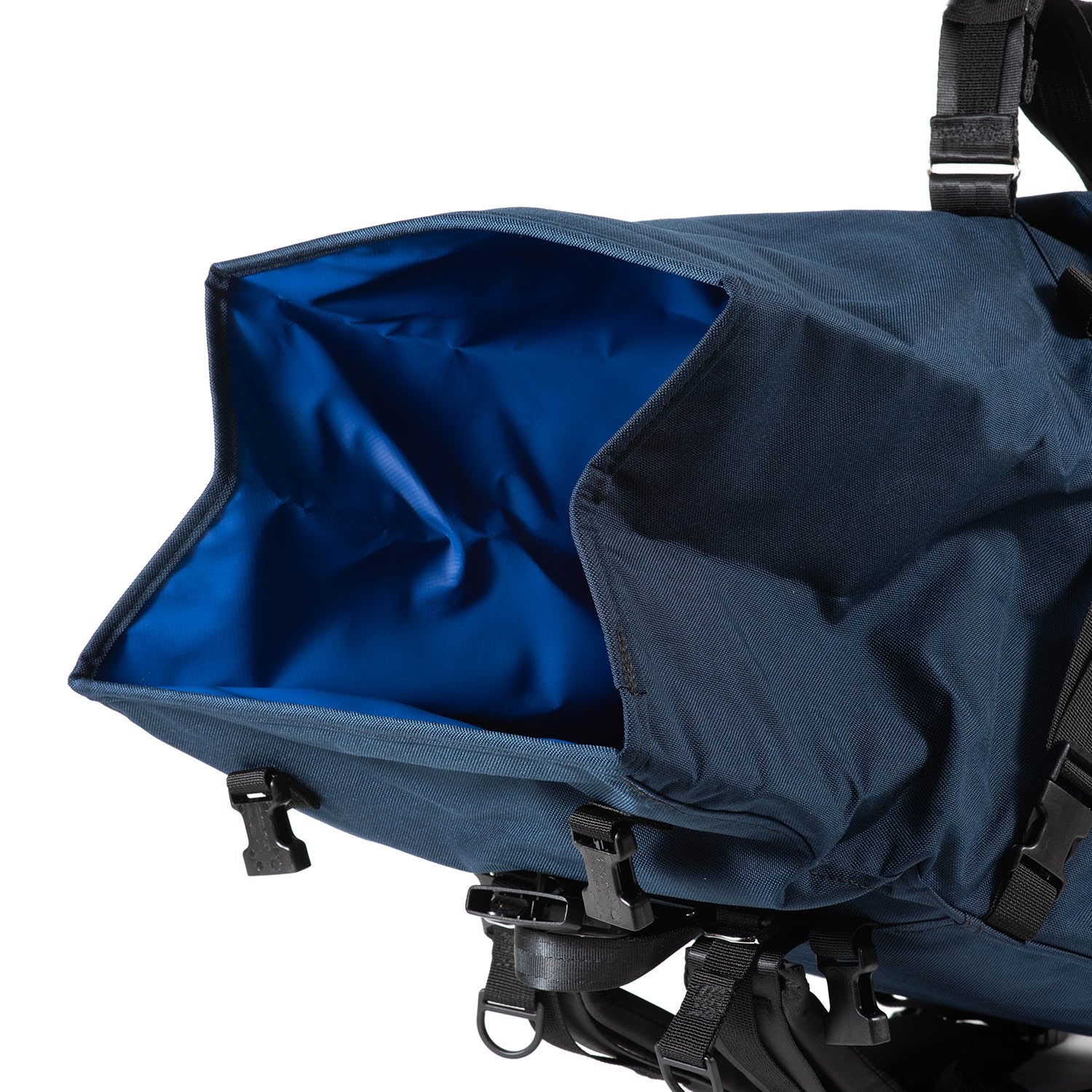 ZODIAC BAGGAGE Roll Top Messenger Bag / X-Large 2025