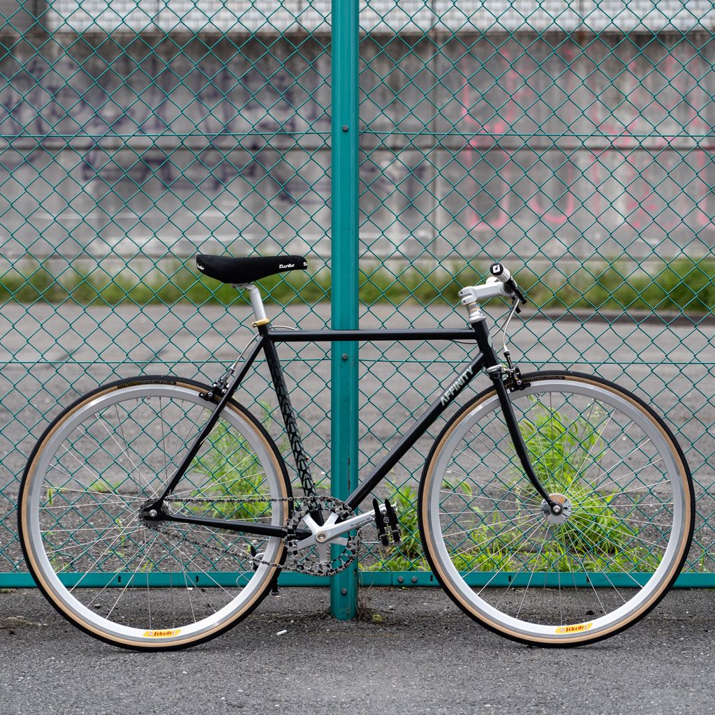 AFFINITY CYCLES Metropolitan Track Frame Set