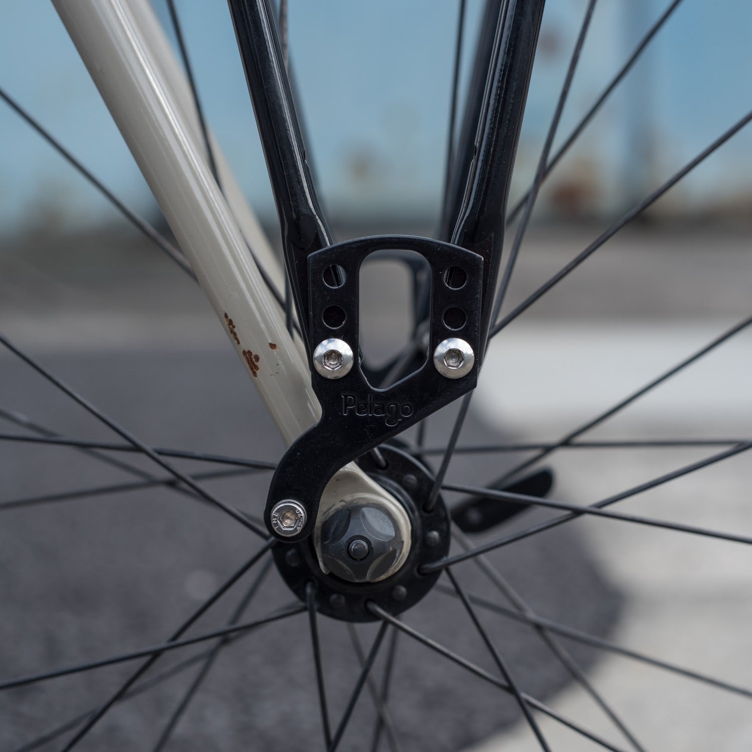 PELAGO Commuter Front Rack