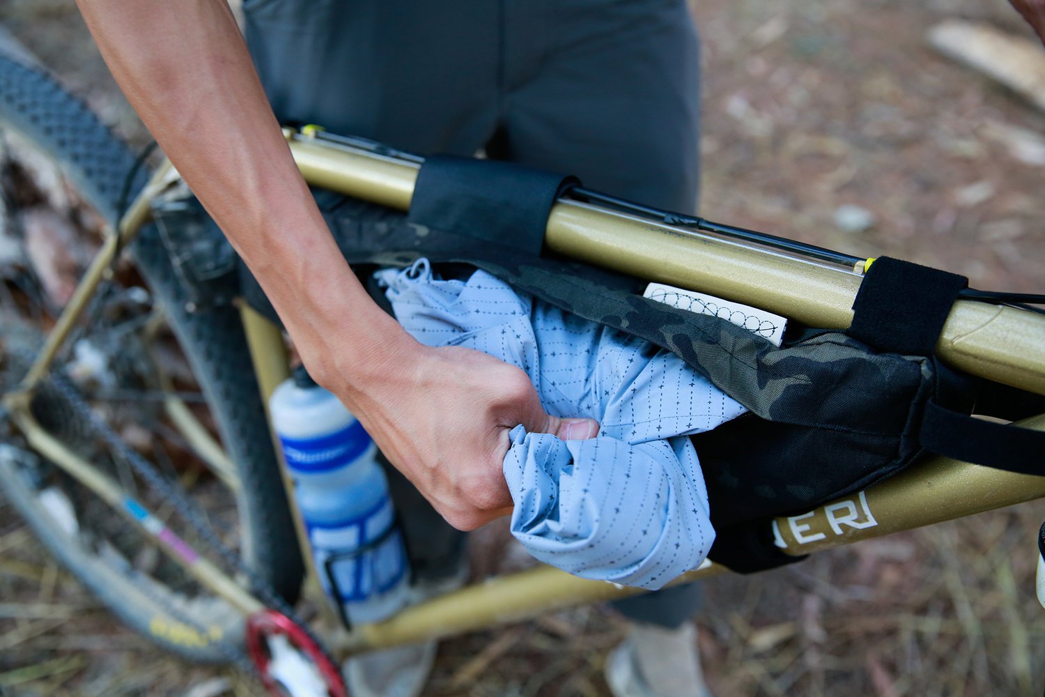 OUTER SHELL Half Framebag