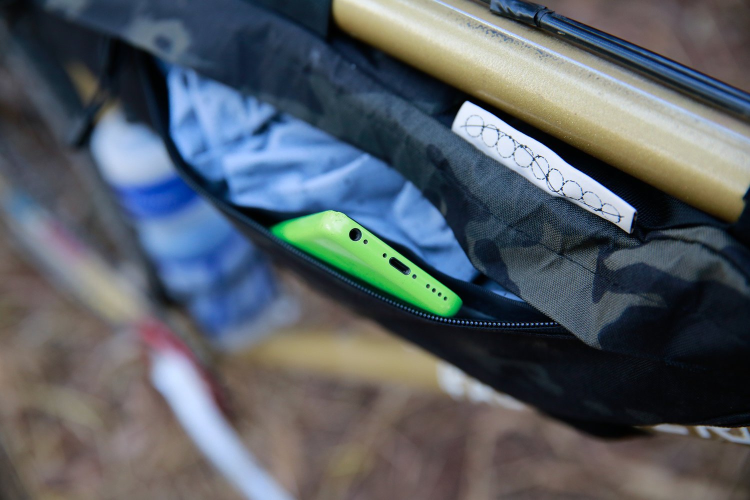 OUTER SHELL Half Framebag