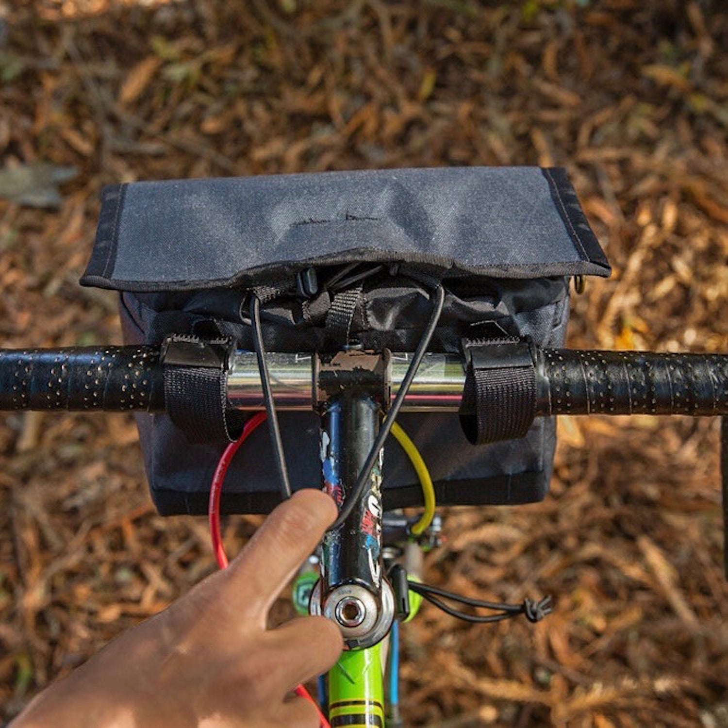 OUTER SHELL Drawcord Handlebar Bag