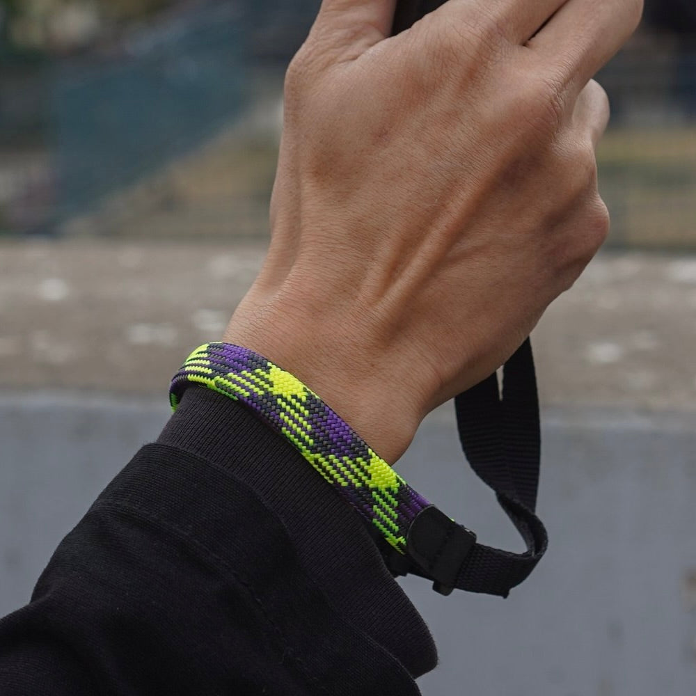OUTER SHELL Wrist Strap