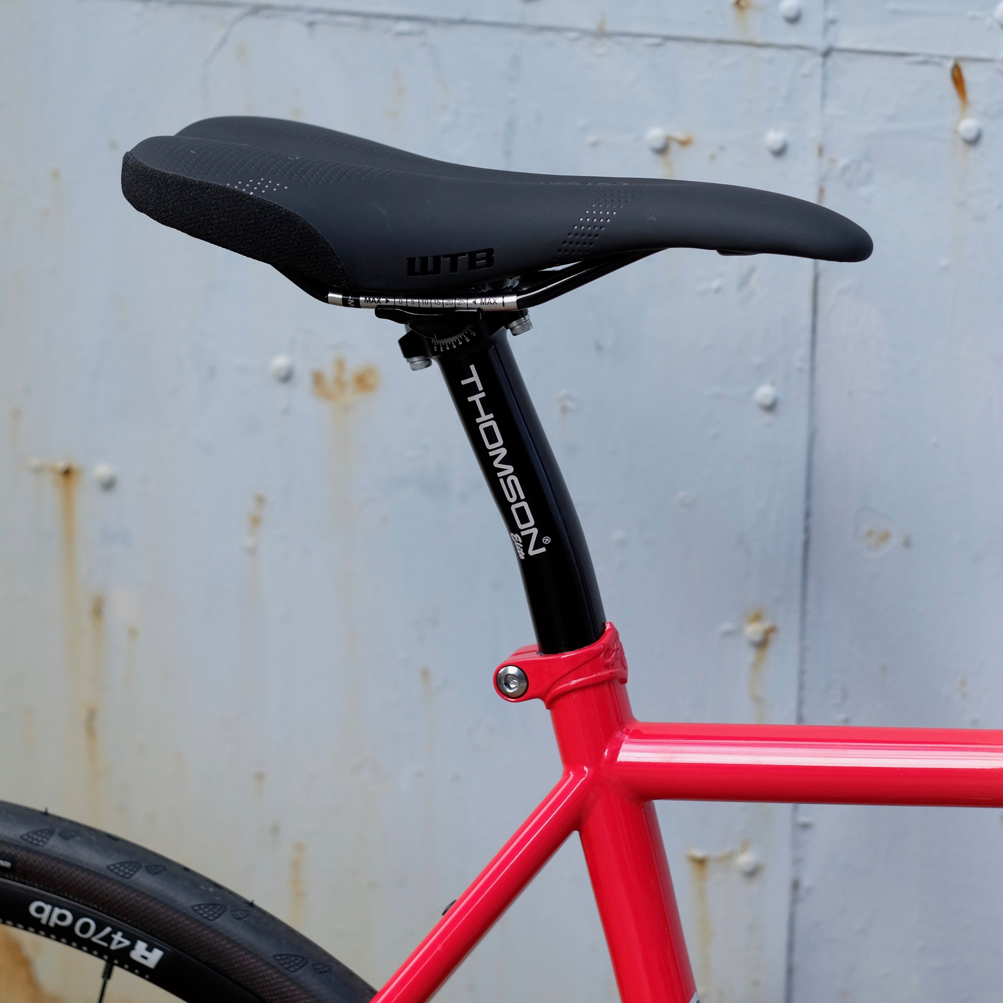 THOMSON Elite Setback Seatpost