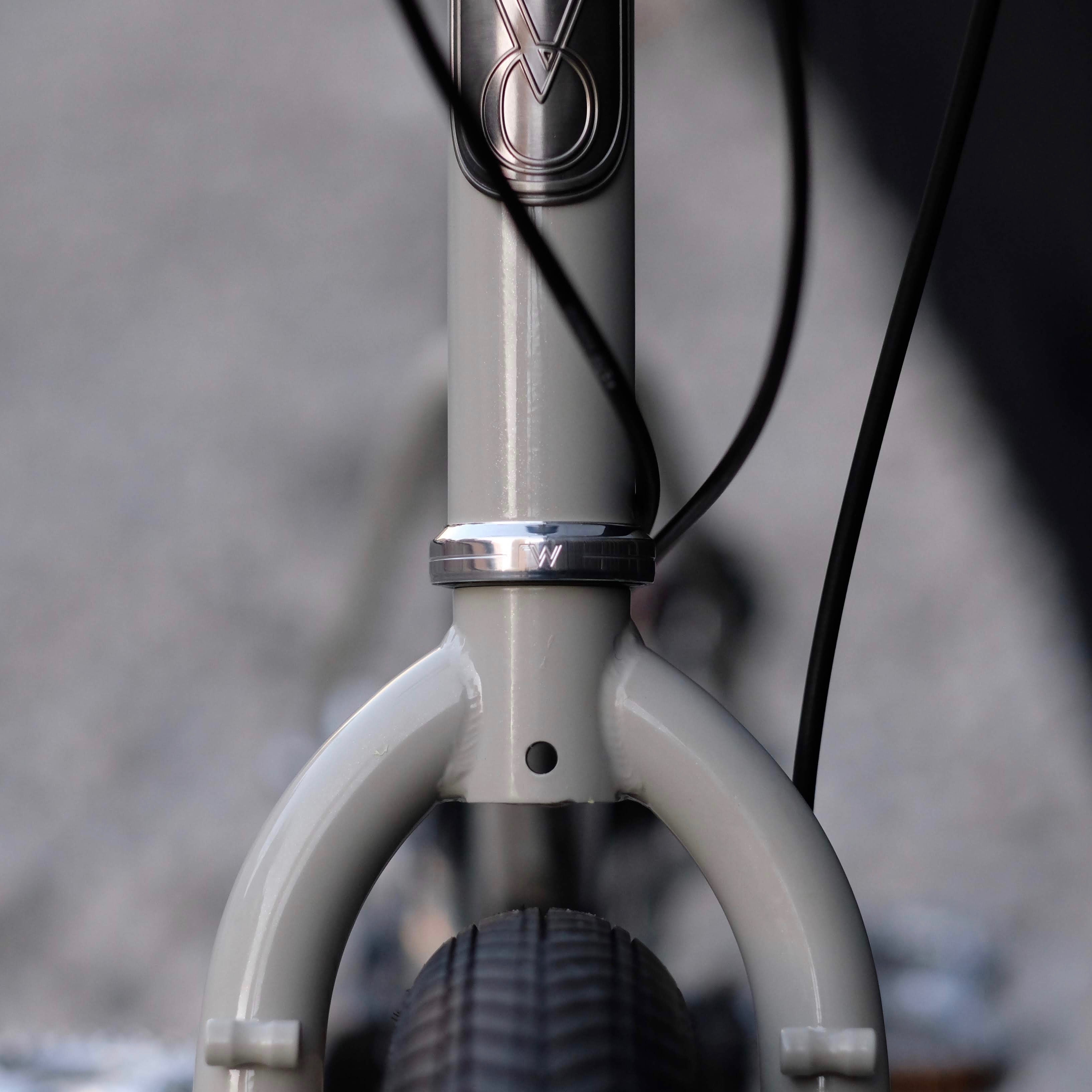 VELO ORANGE Neutrino Frameset