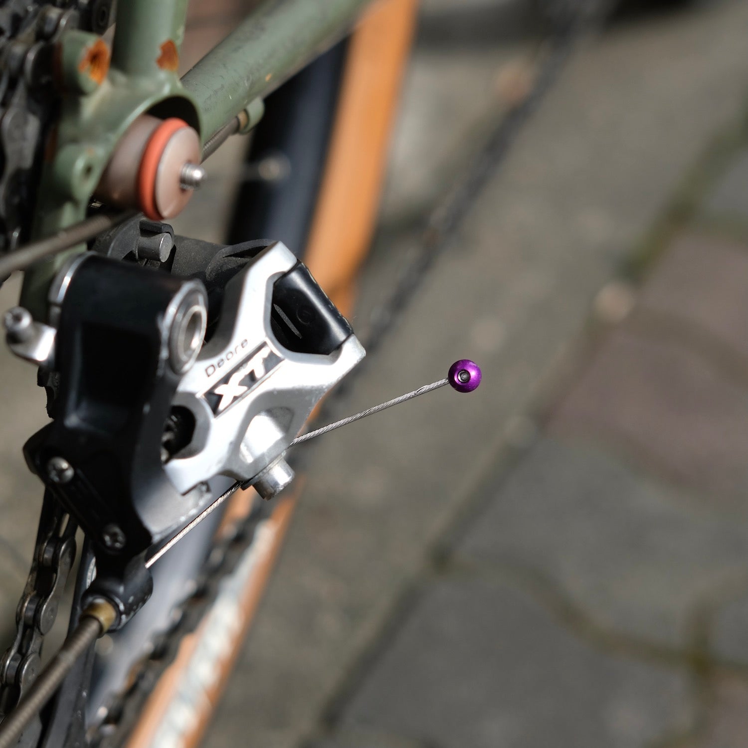 FORAGER CYCLES Cable Cherries