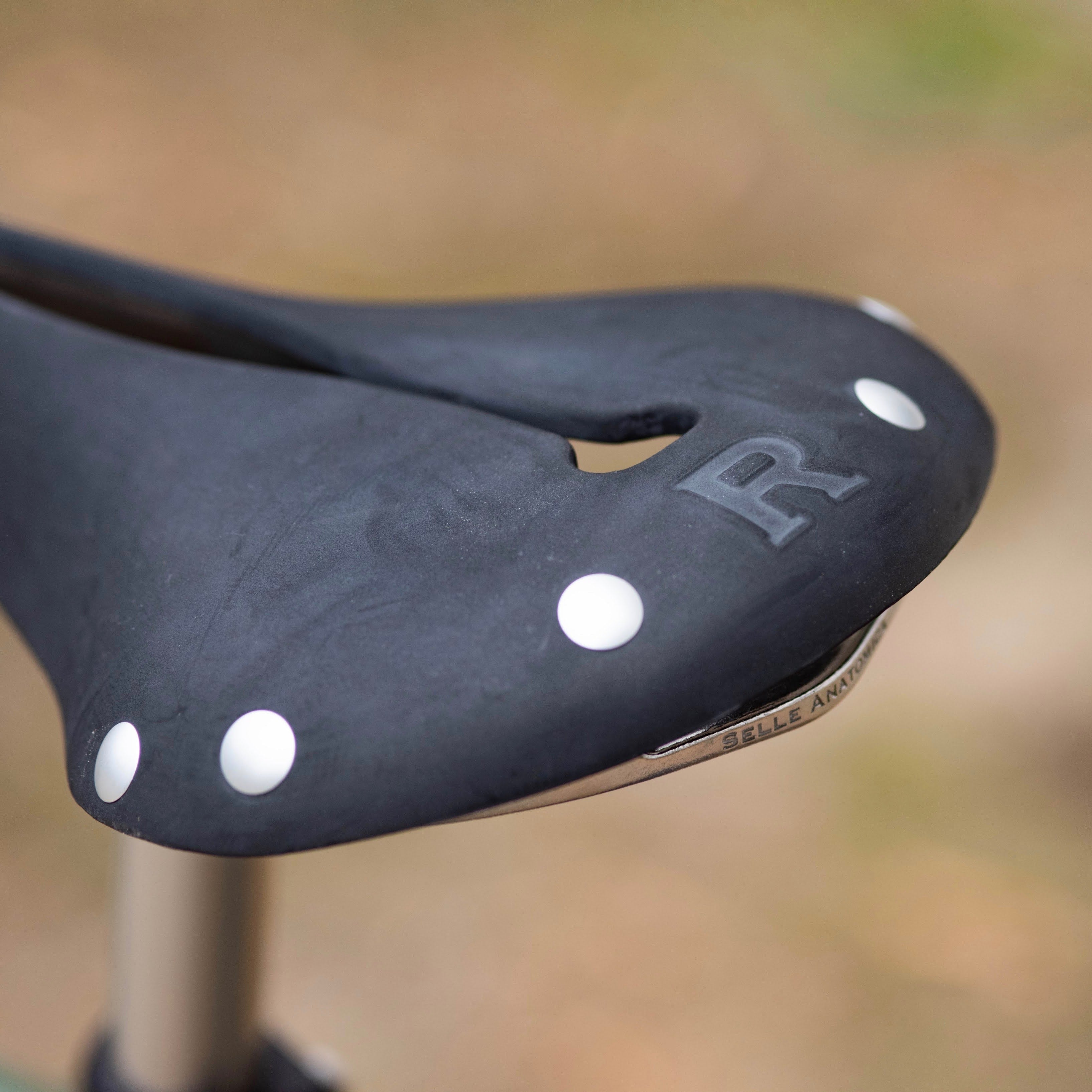 SELLE ANATOMICA R2  Rubber Saddle